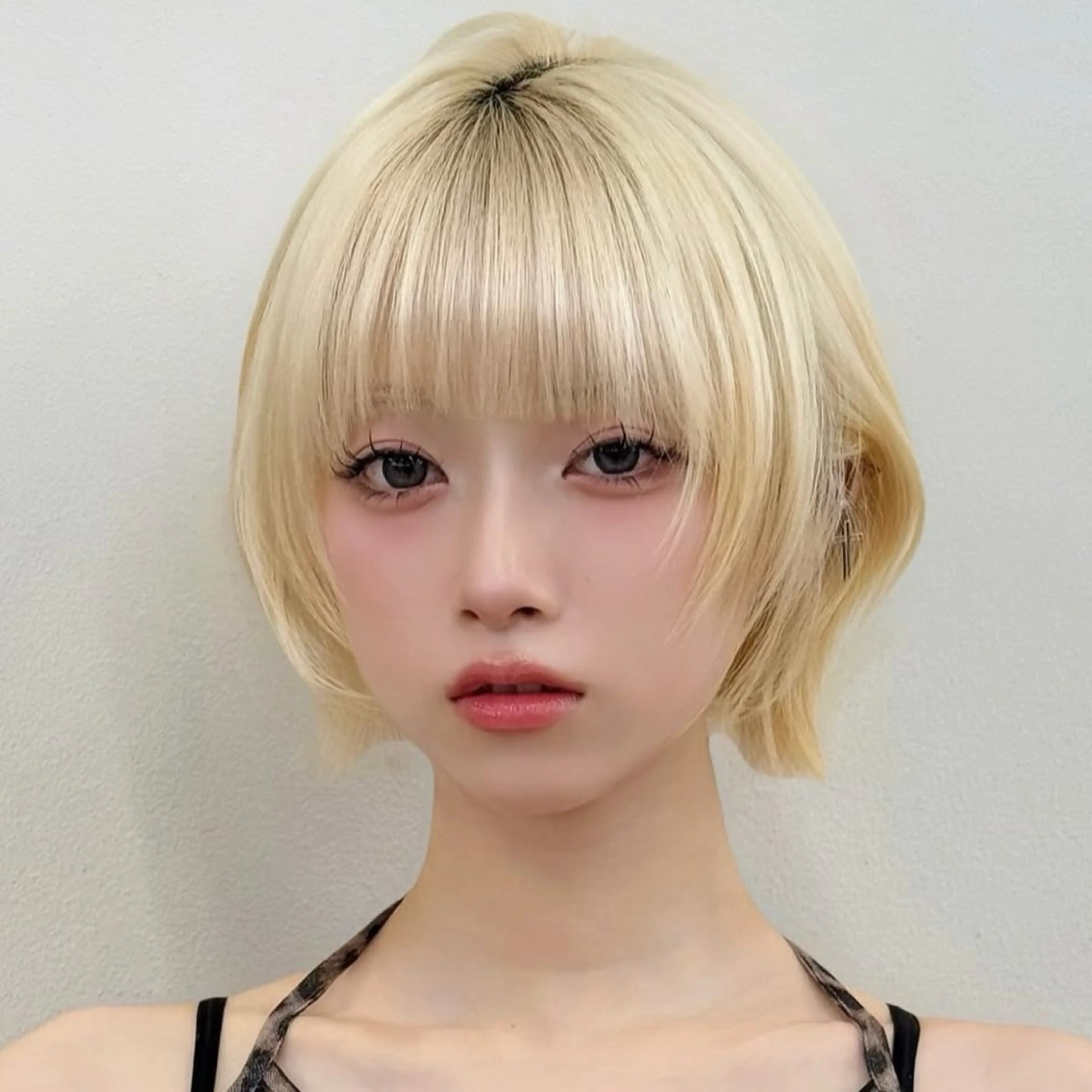 ショート ボブ・韓国レイヤー・ くびれボブ・内藤康太のヘアスタイル