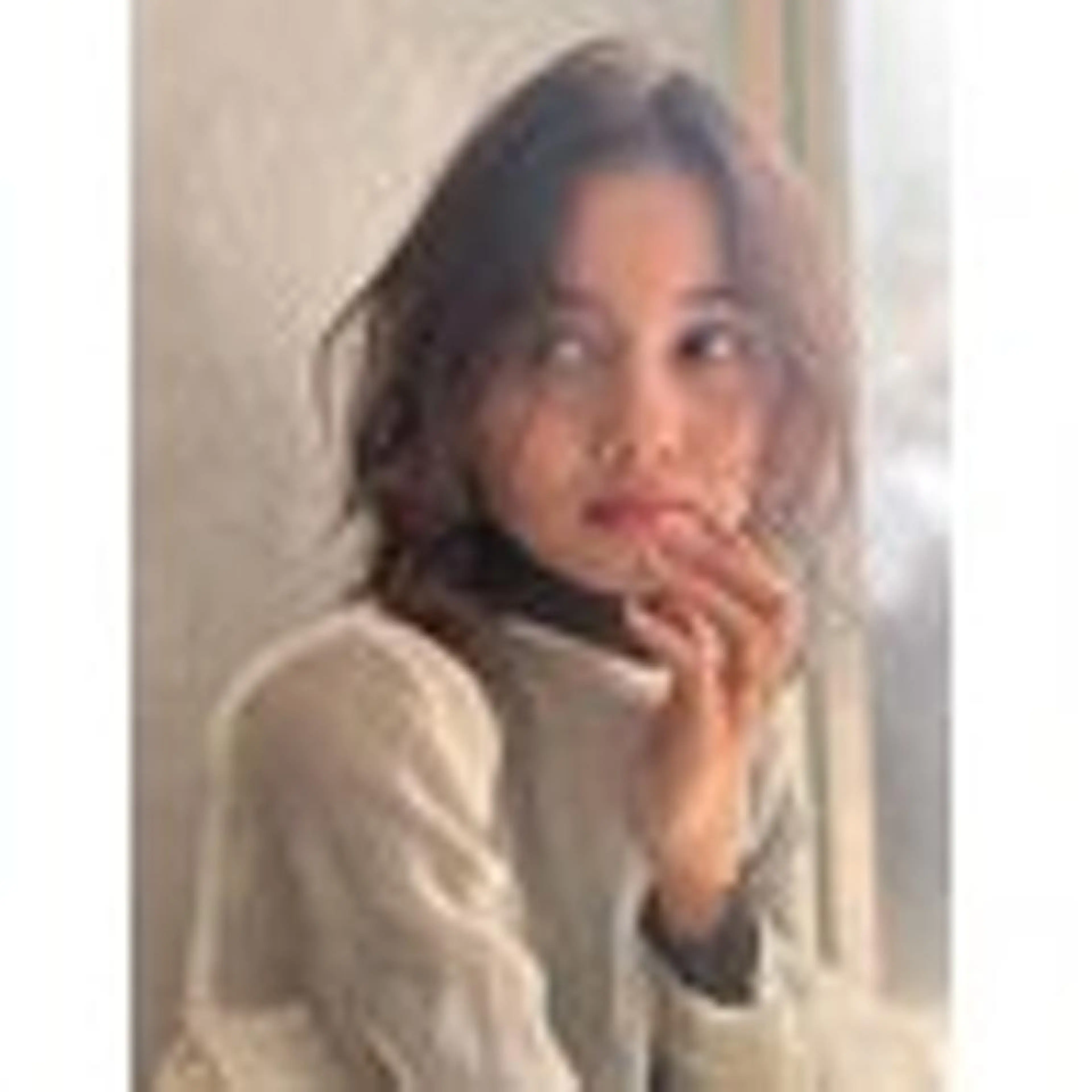 セミロング 岩永 杏樹のヘアスタイル