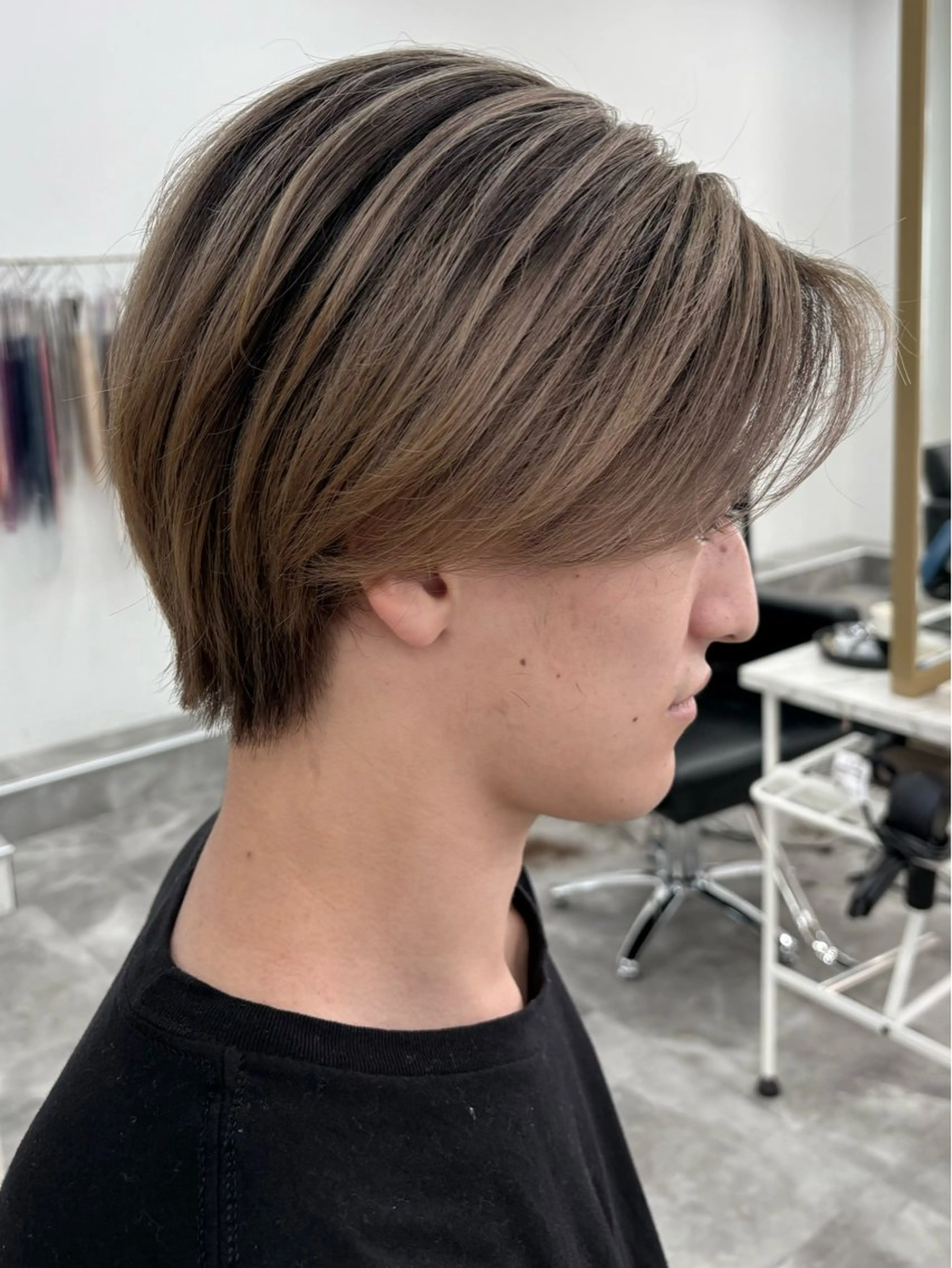 ショート ヘアカラー ROSEL はしぐち ななみのヘアスタイル