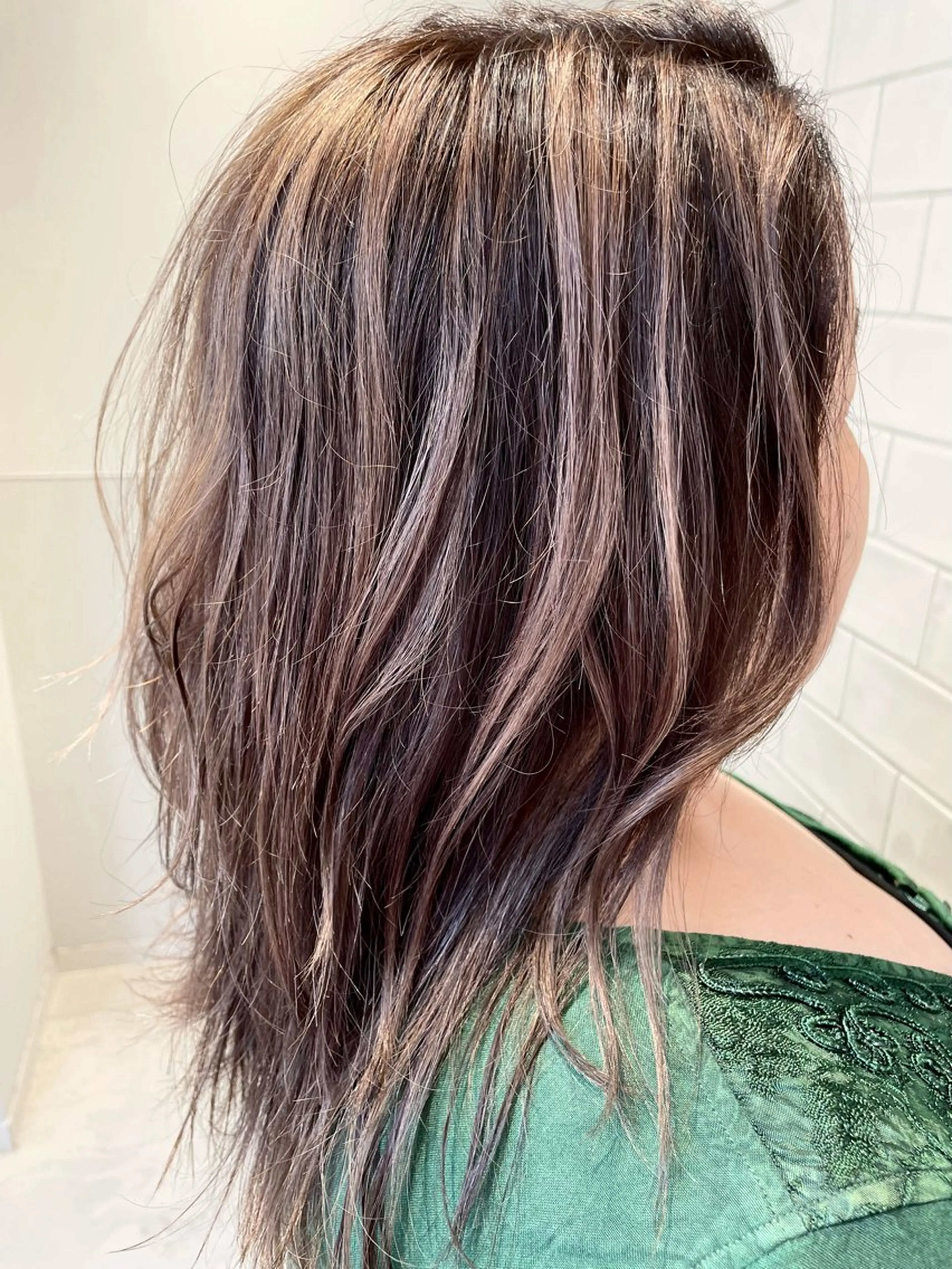 ミディアム ヘアカラー トリートメント share salon higashi umeda所属・大阪 美容師 林のヘアスタイル