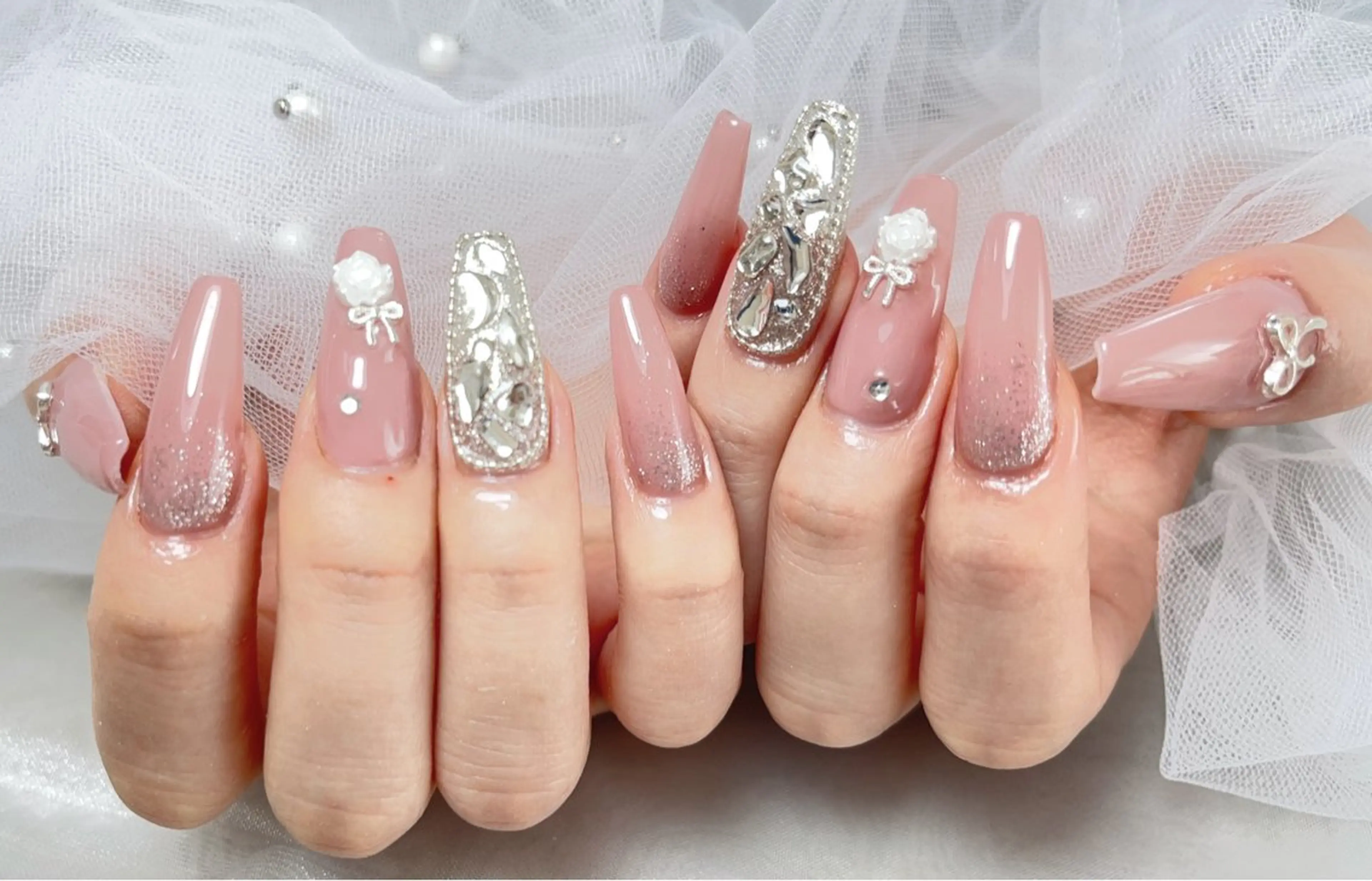 ネイル オーロラネイル チークネイル フットネイル フレンチネイル ジェルネイル ハンドネイル ハンドケア NEW NAIL💞 yukiのネイルデザイン