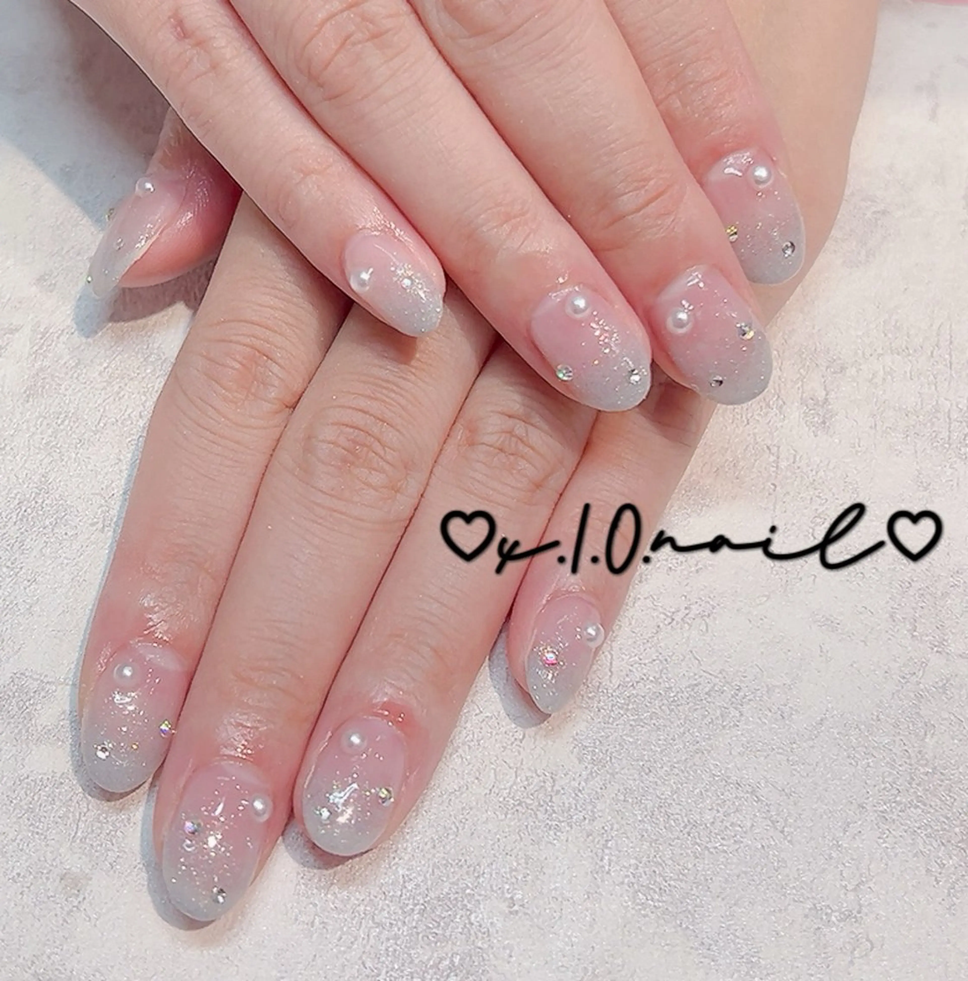 ネイル アニマル柄 アートネイル グラデーション ラメ(グリッター) ラメグラデーション ハンドネイル x.1.0.nail ♡Cのネイルデザイン