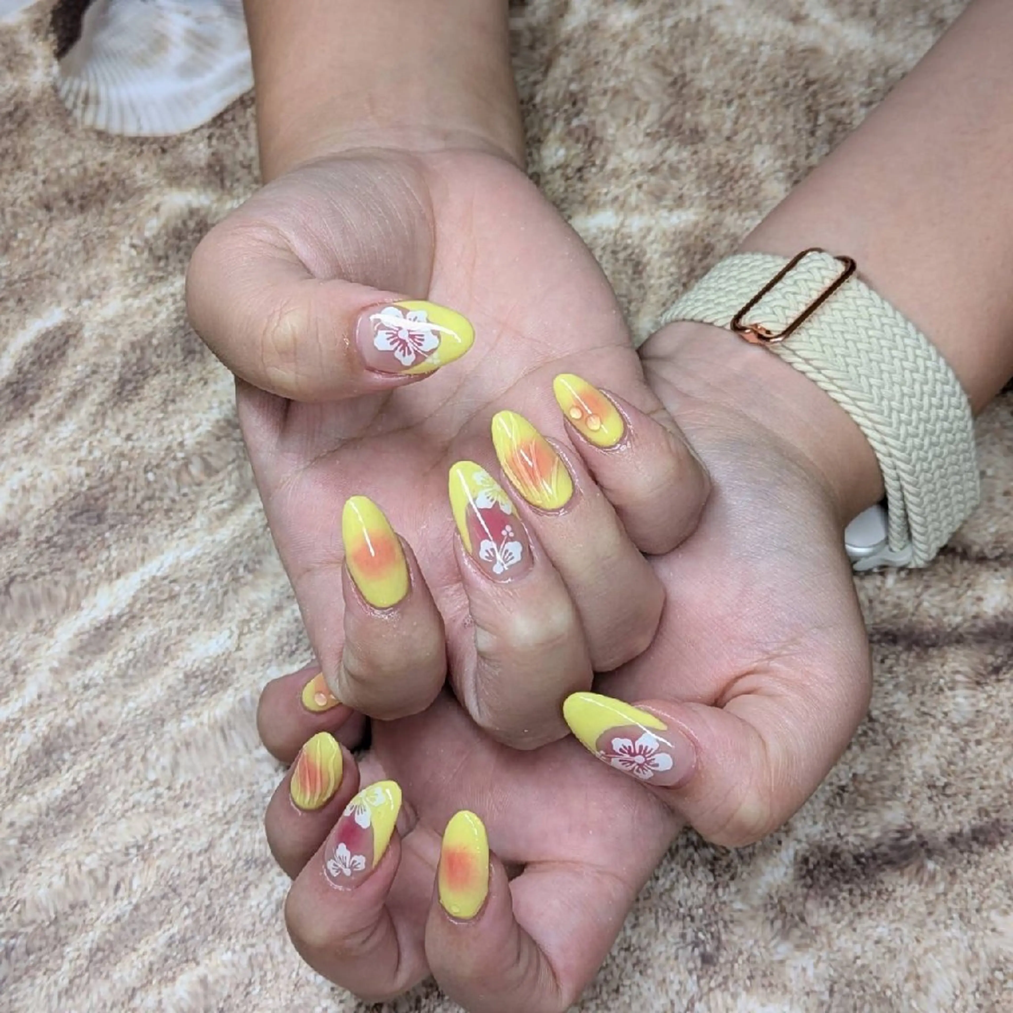 ネイル ハンドネイル ネイルサロンベルティ .keikoのネイルデザイン