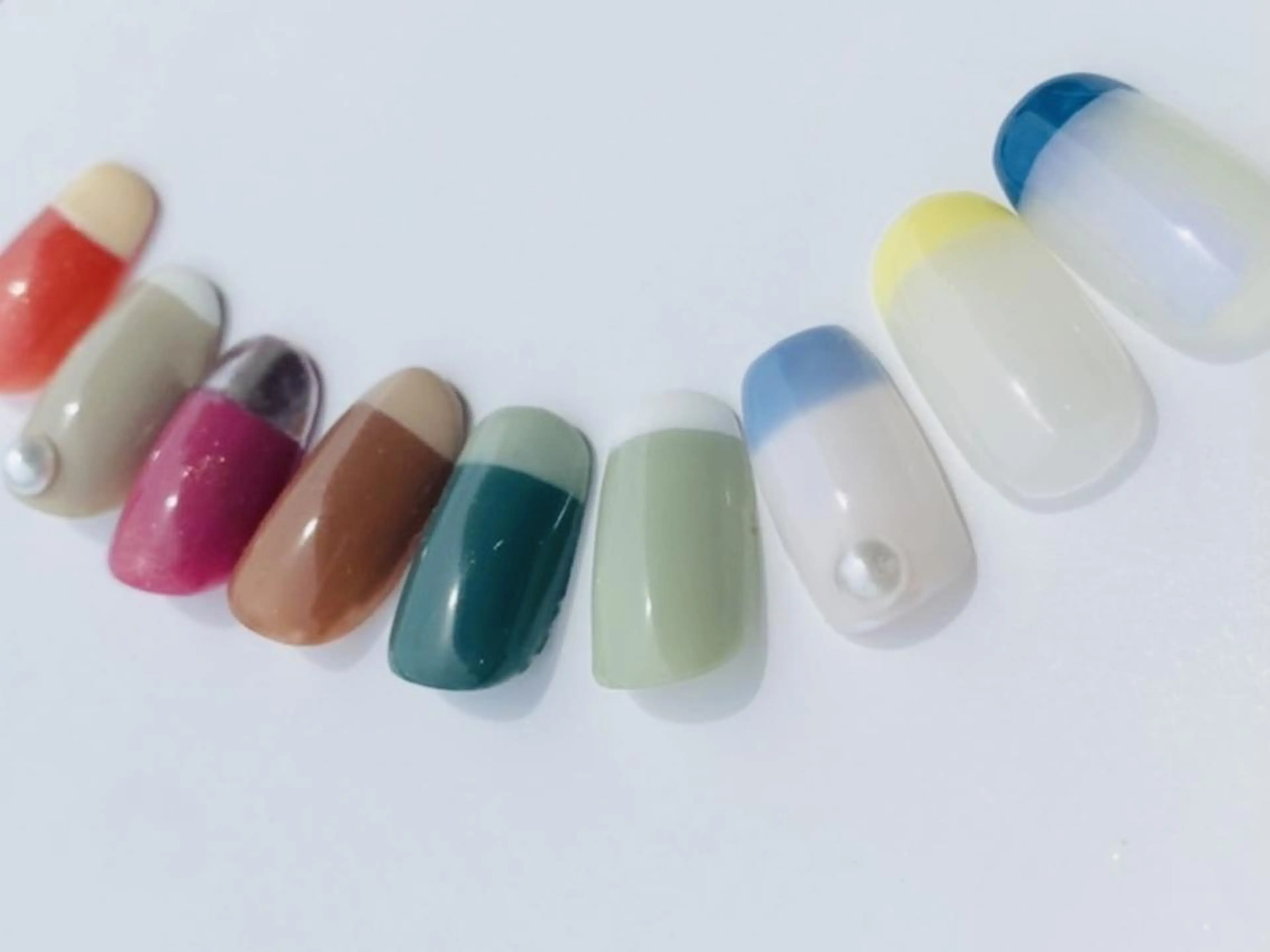 ネイル フレンチネイル ファストネイル　ロコ 志免のネイルデザイン