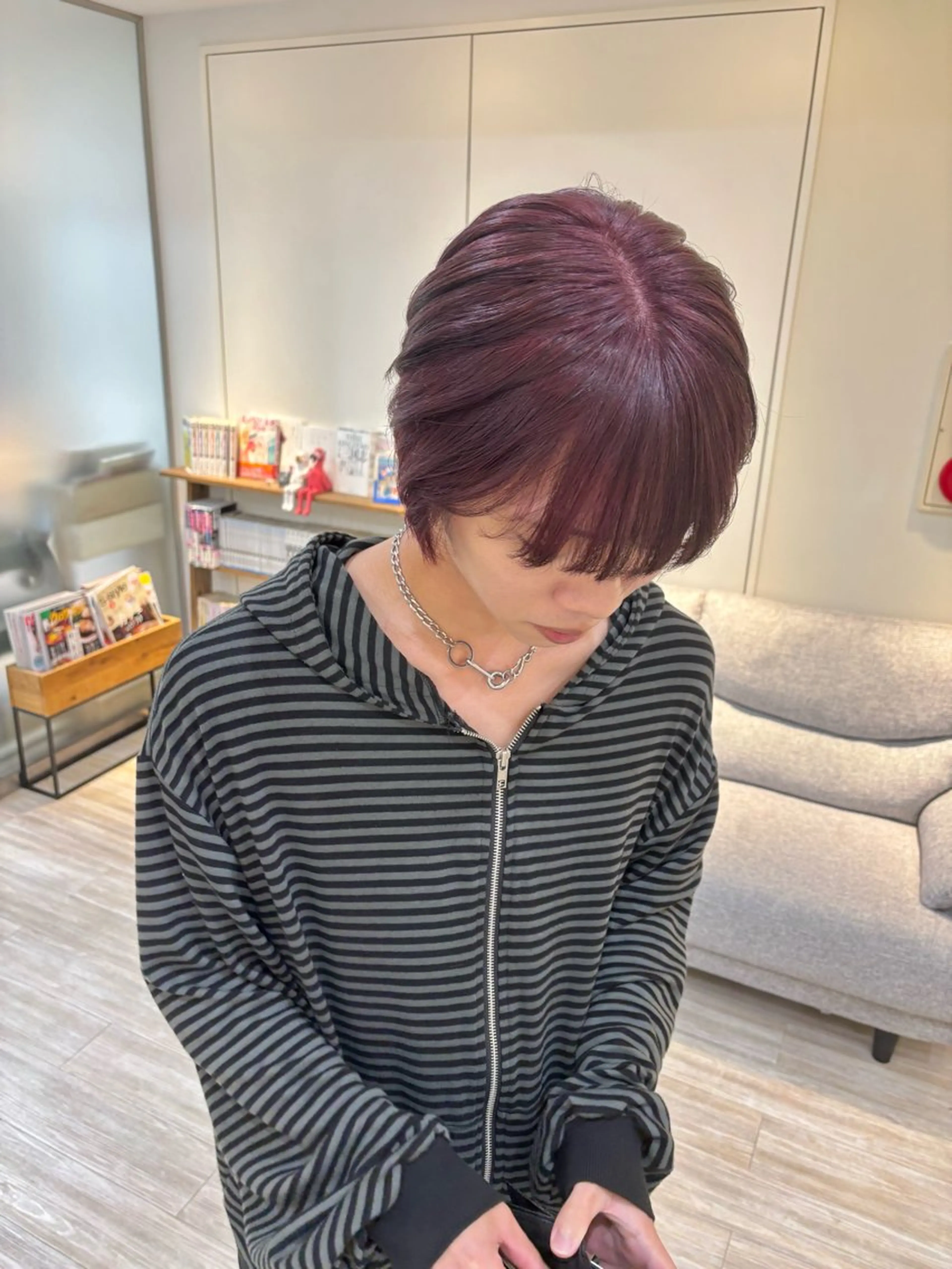 ショート カラー くさかみさき🌼暖色 /耳つぼ/オタク🌼のヘアスタイル