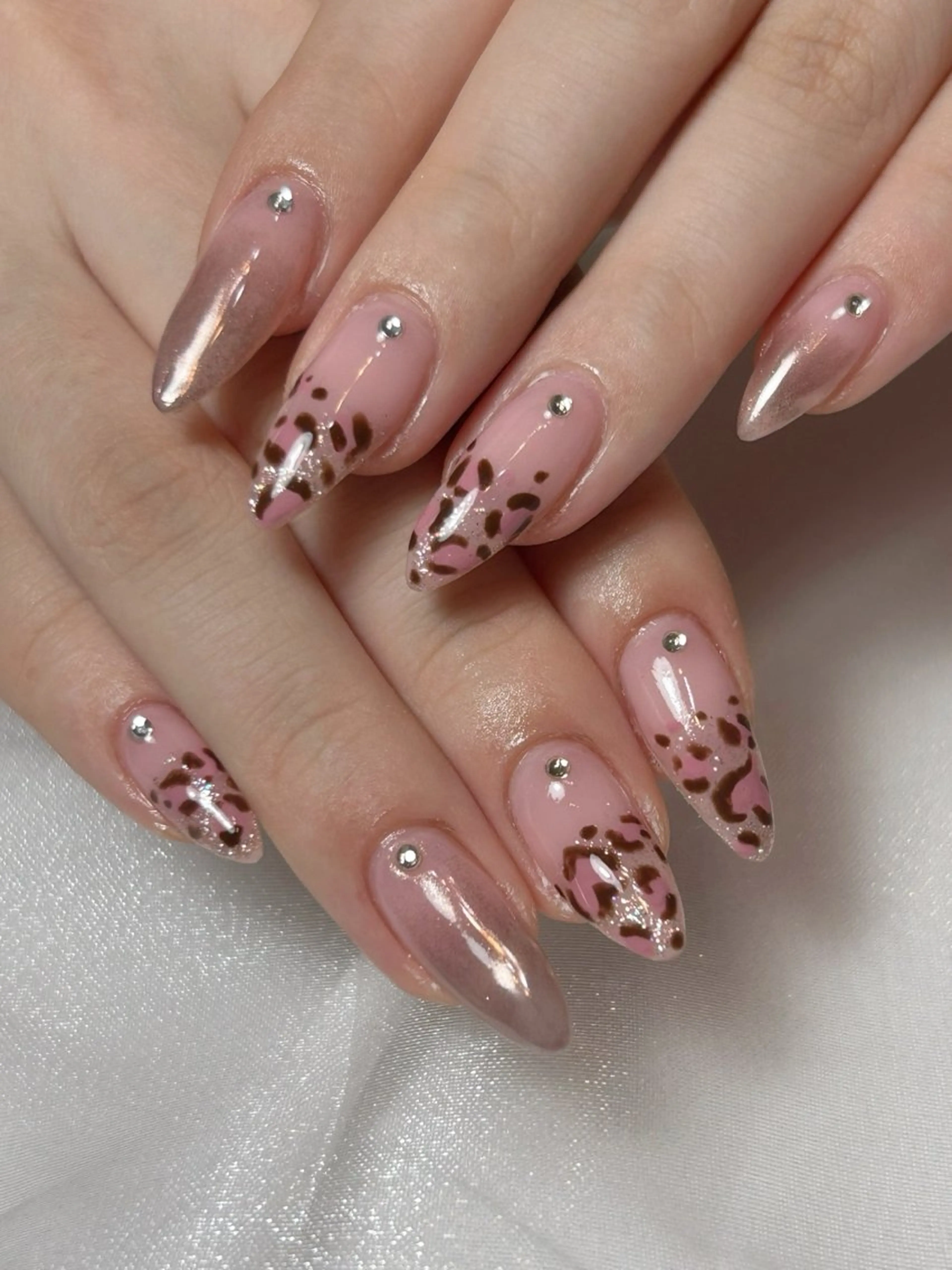 ネイル ハンドネイル nico +所属・nico + 鷲野のネイルデザイン