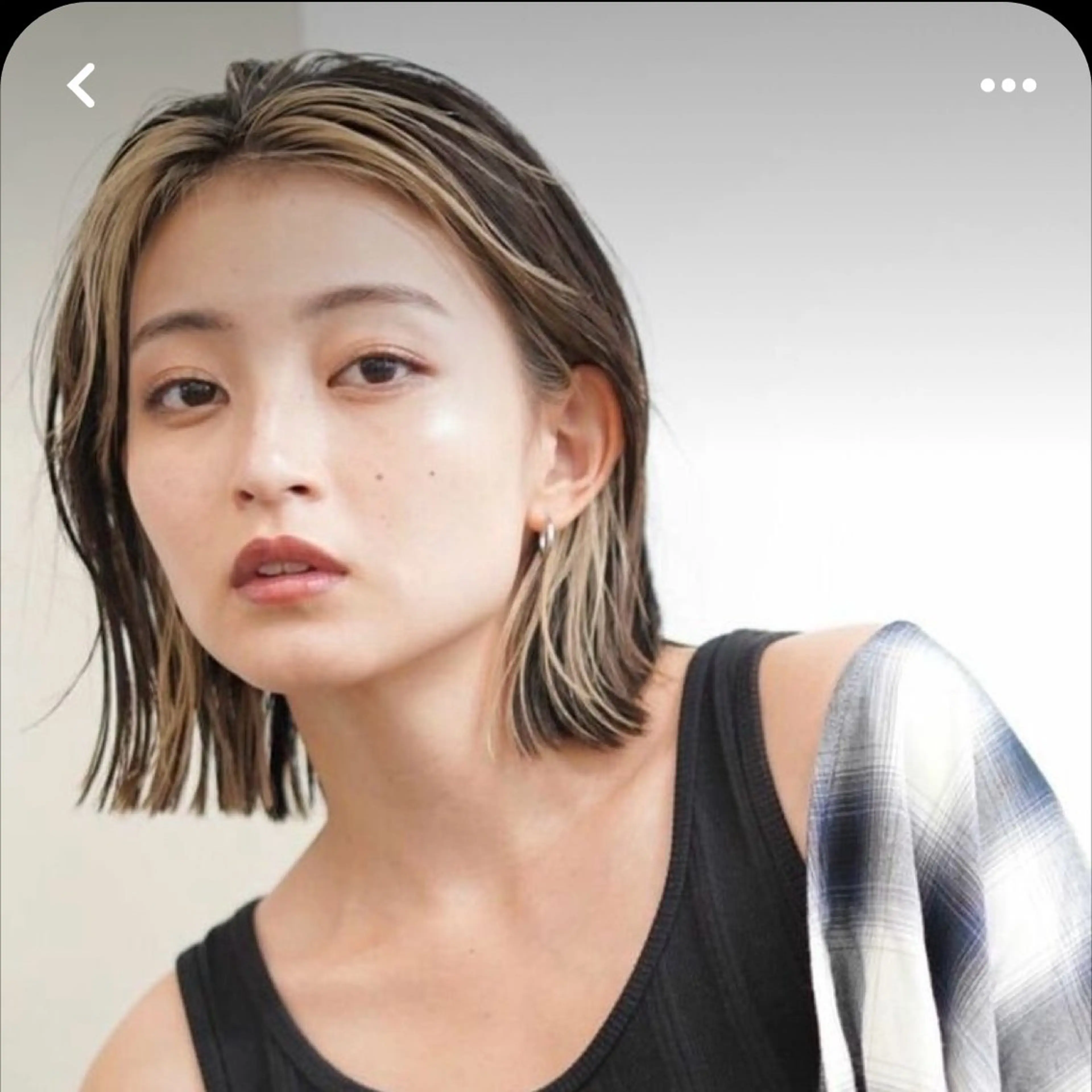 カラー 志村 萌のヘアスタイル