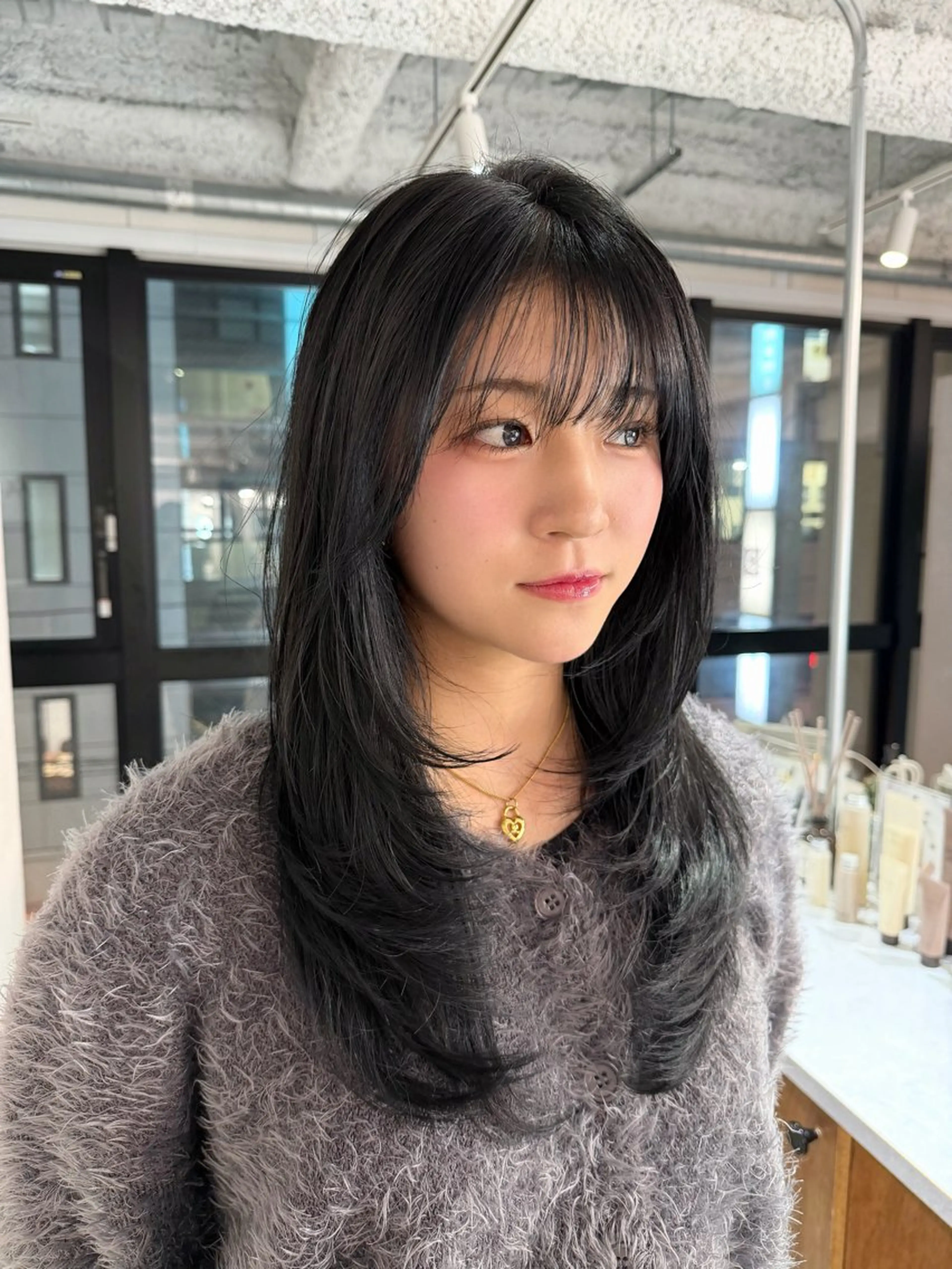 ロング カラー 新島 涼のヘアスタイル