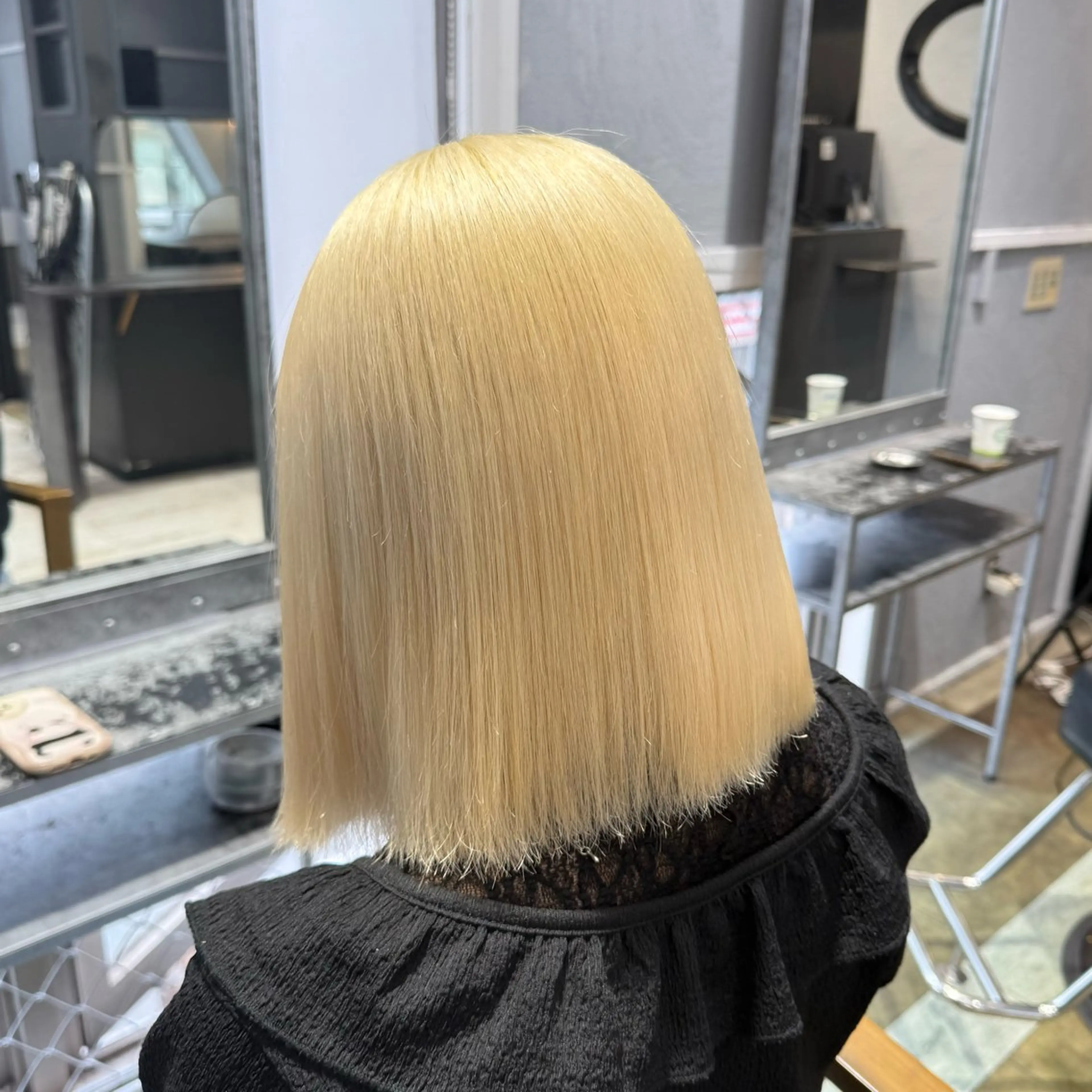 セミロング カラー ヘアカラー トリートメント 透明感カラー/ 髪質改善/上質艶髪のヘアスタイル