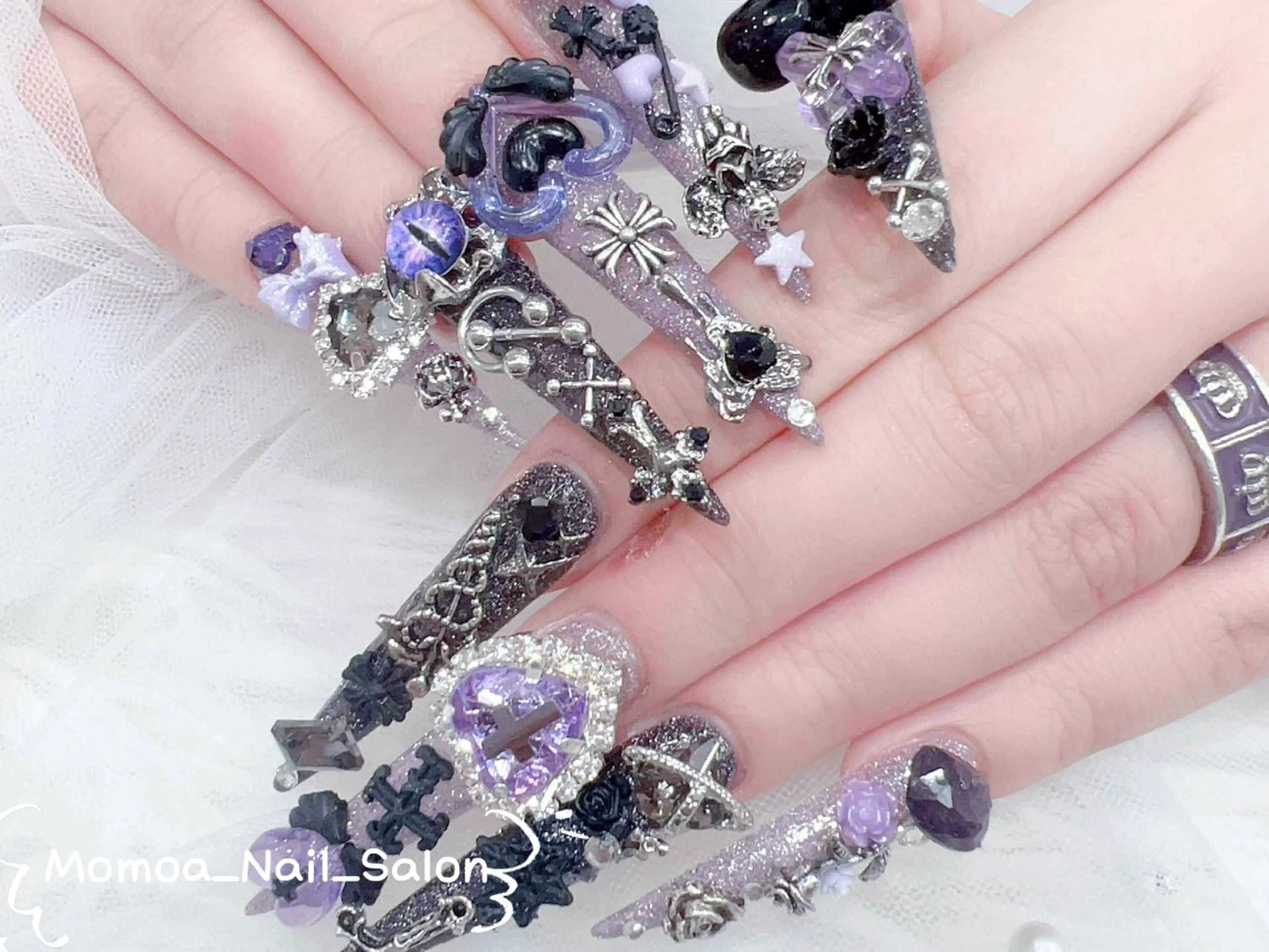 ネイル 成人式 ロングネイル マグネットネイル 大理石ネイル(マーブル) リボン ハンドネイル MoMoA Nail ネイル長さ出し専門店のネイルデザイン