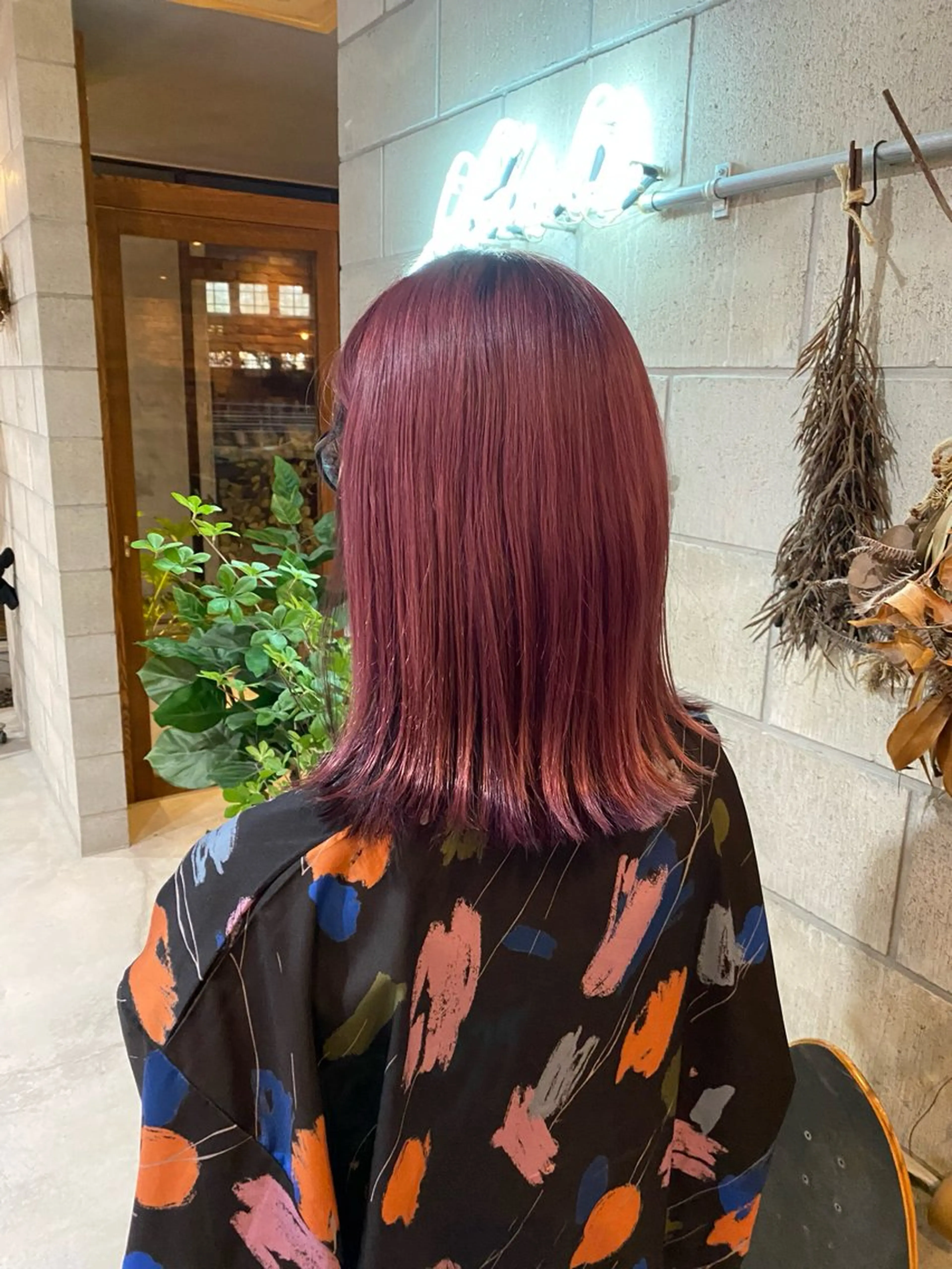 ミディアム パープルカラー 艶髪・透明感カラー・ 韓国ヘア・Yuriのヘアスタイル