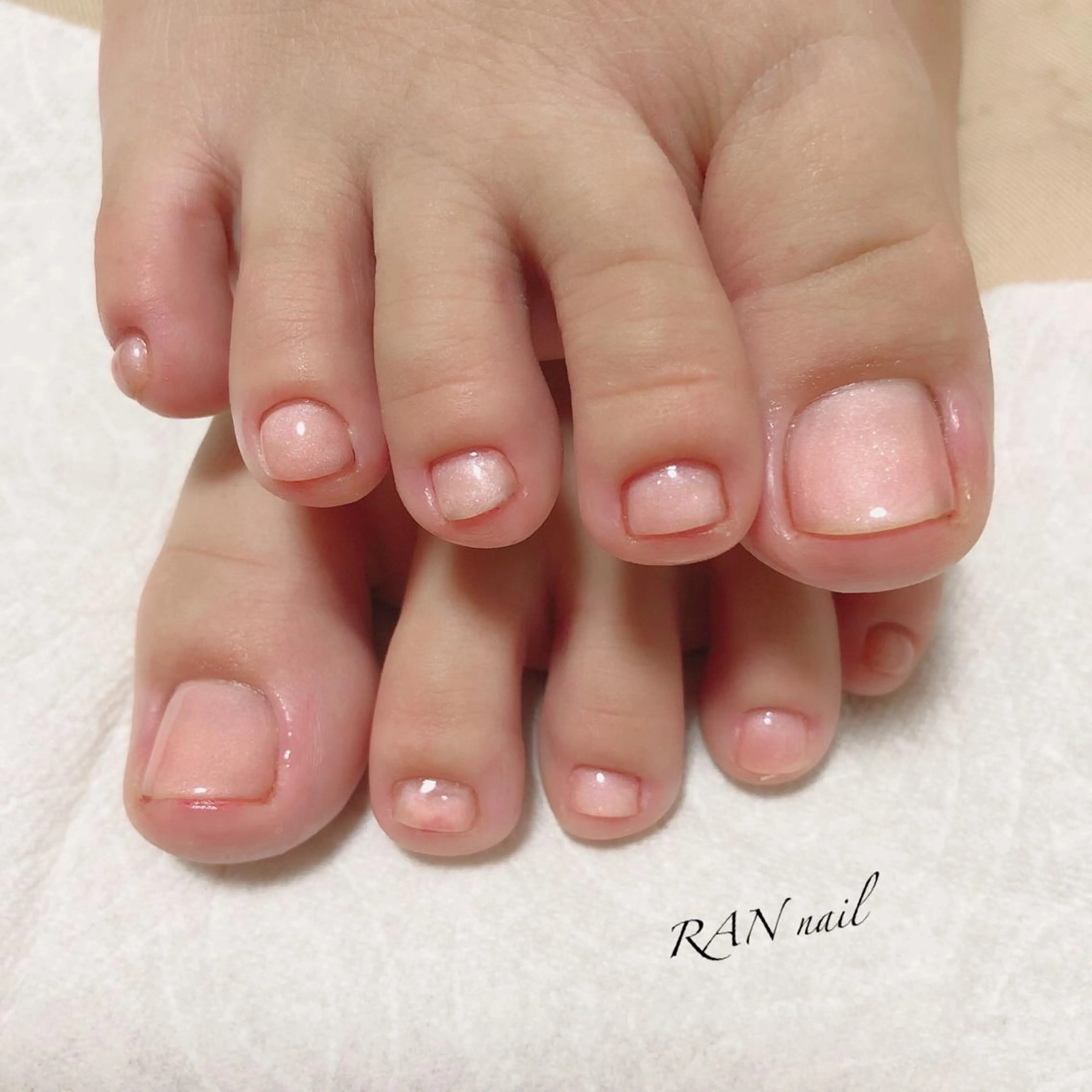 ネイル フットネイル ワンカラーネイル フットネイル RAN nail 〜ランネイル〜所属・RAN nailのネイルデザイン