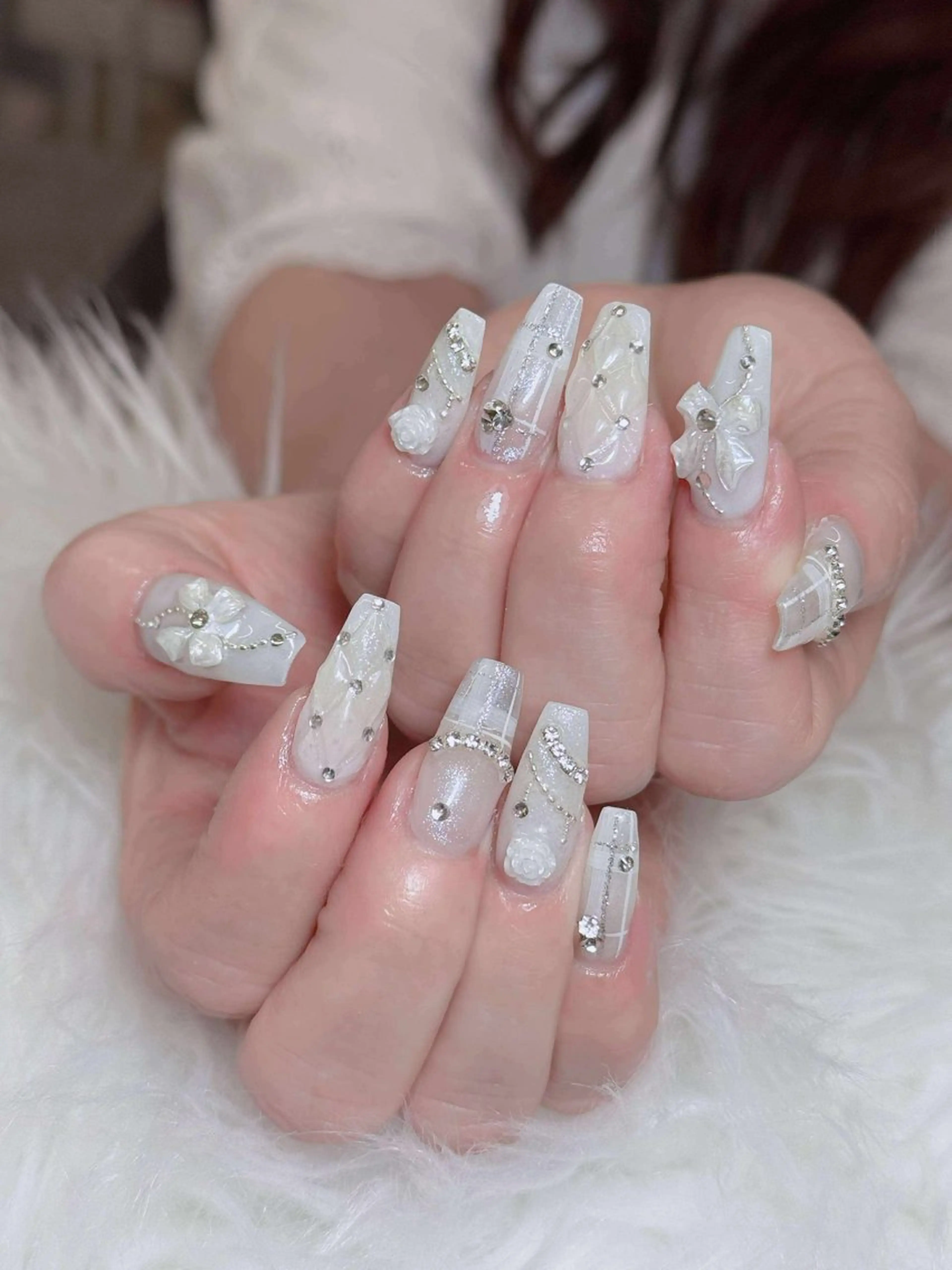 ネイル オーロラネイル チークネイル フットネイル フレンチネイル 韓国ネイル ハンドネイル Lumi Nail 新大久保3‘のネイルデザイン