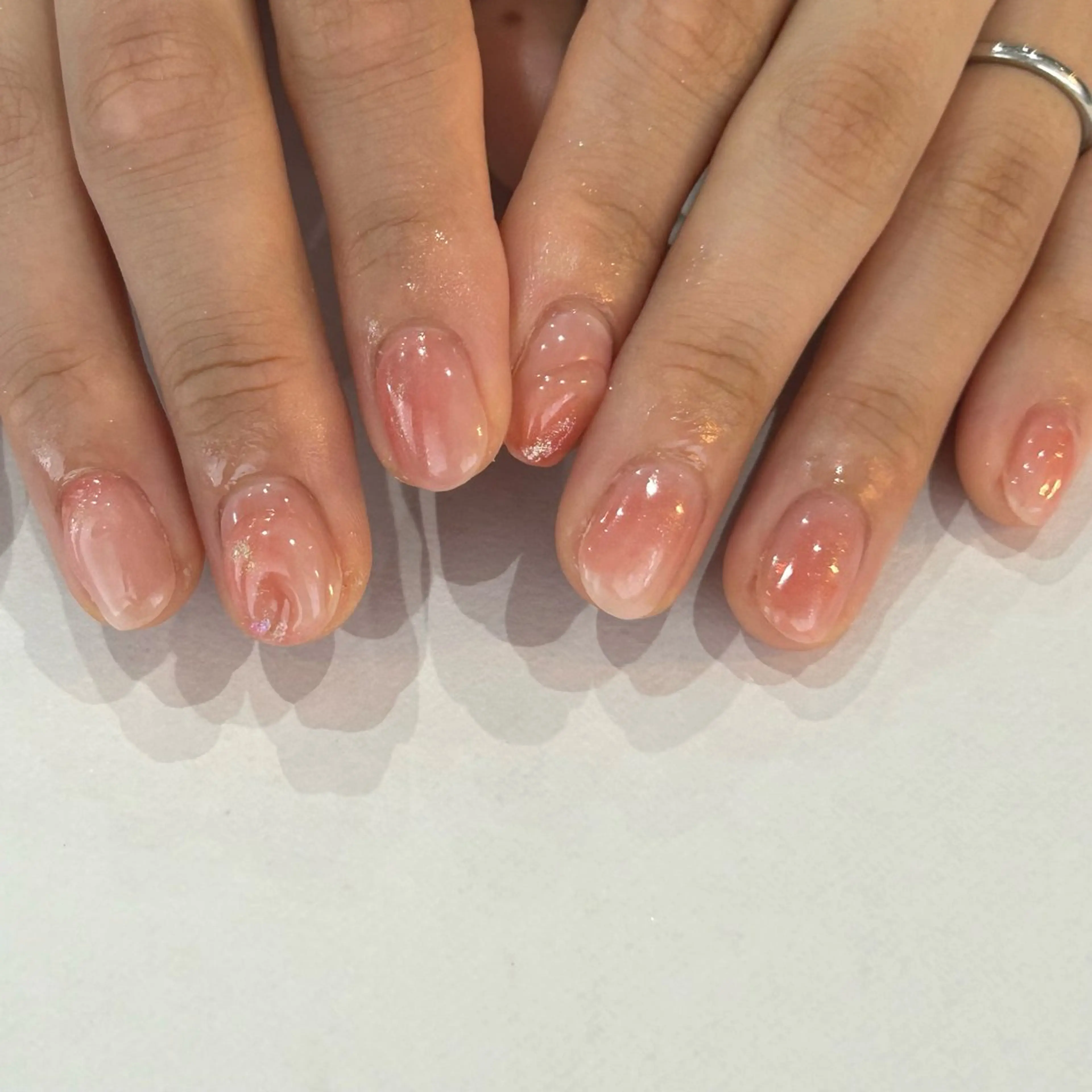 ネイル キラキラネイル ハンドネイル scré as Ételのネイルデザイン