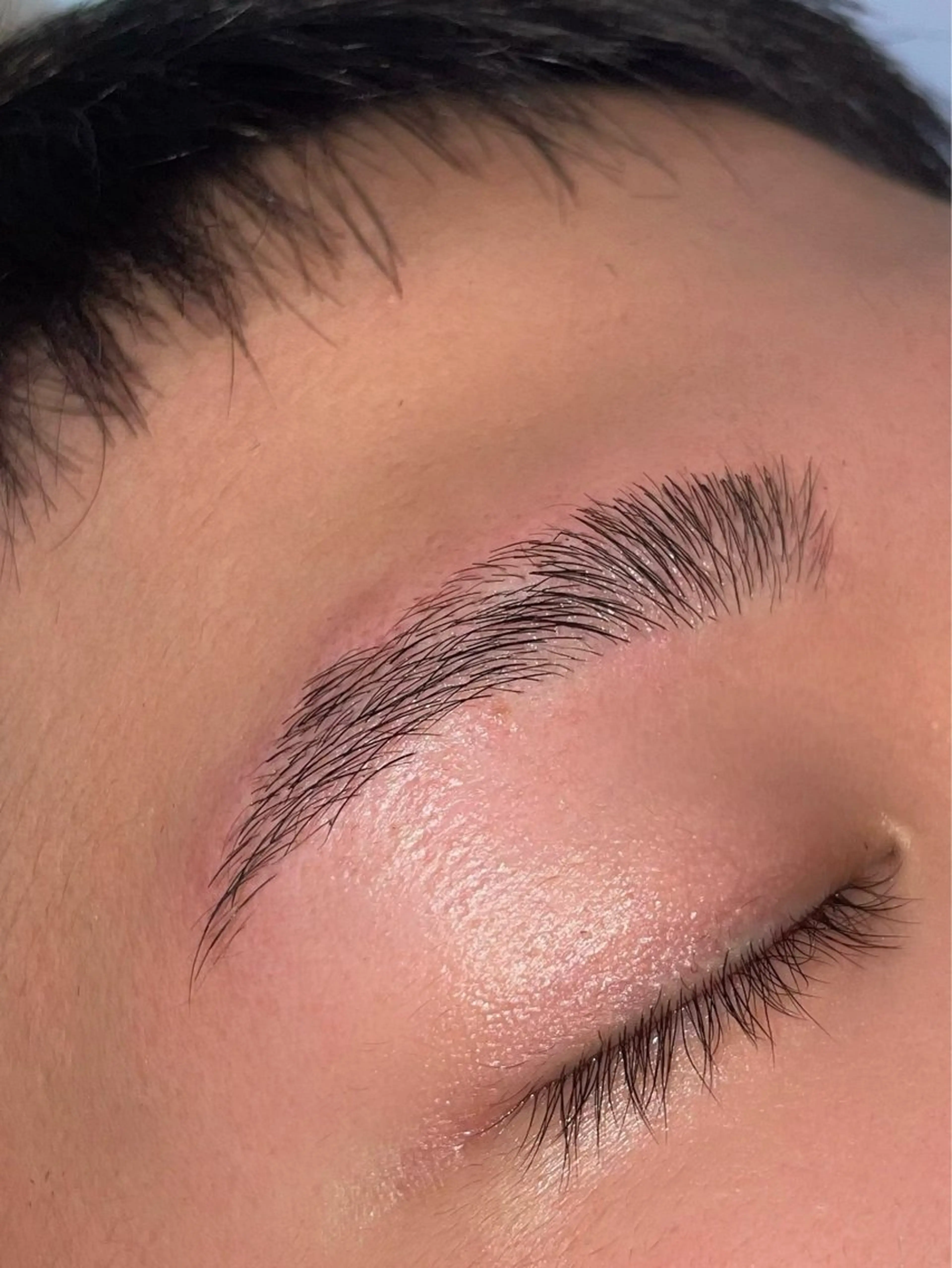 アイブロウ 小峰 利樹のマツエク・マツパデザイン