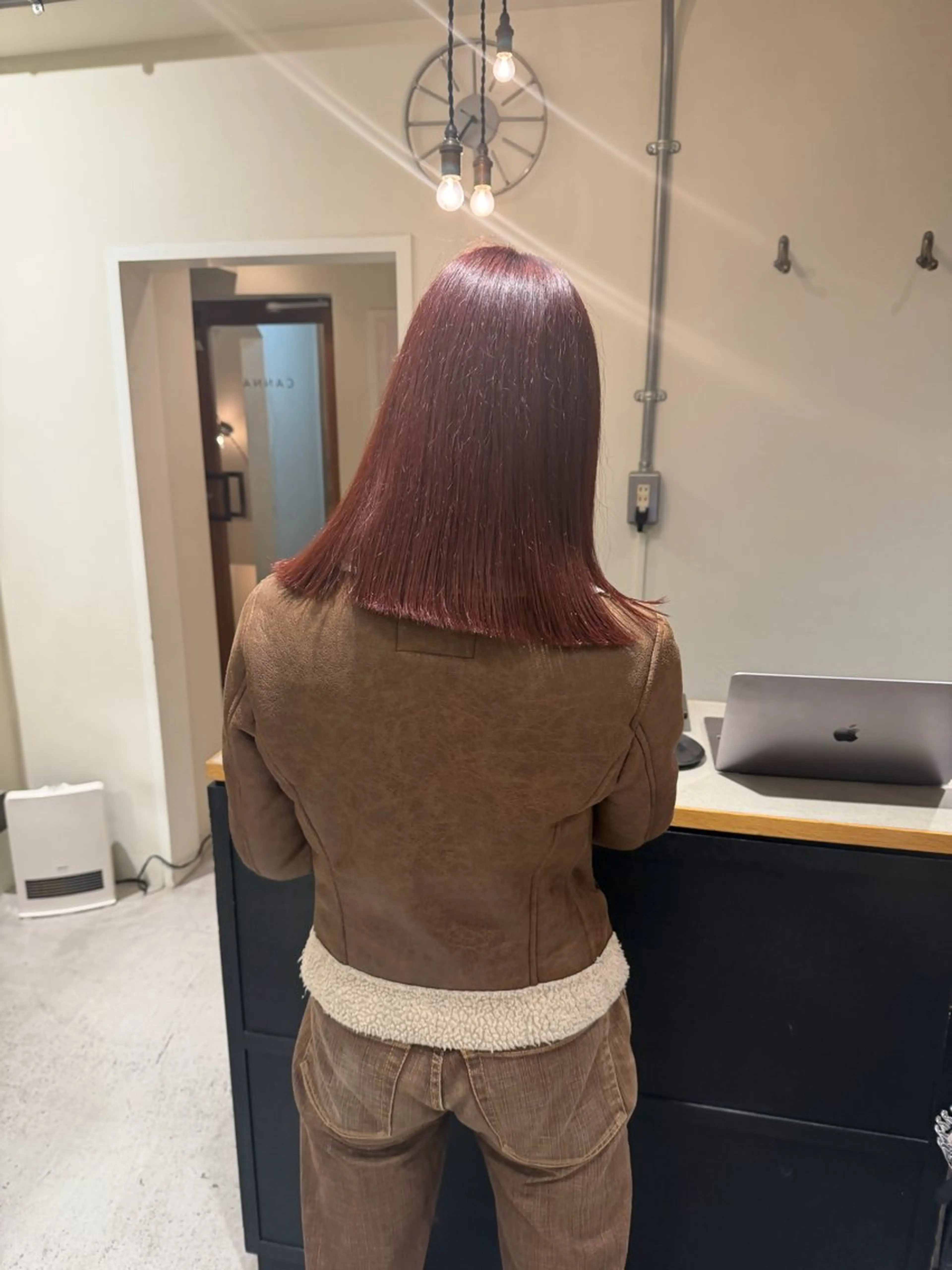 ミディアム カラー ヘアカラー 🦮shiori アイドルオタク🦮のヘアスタイル