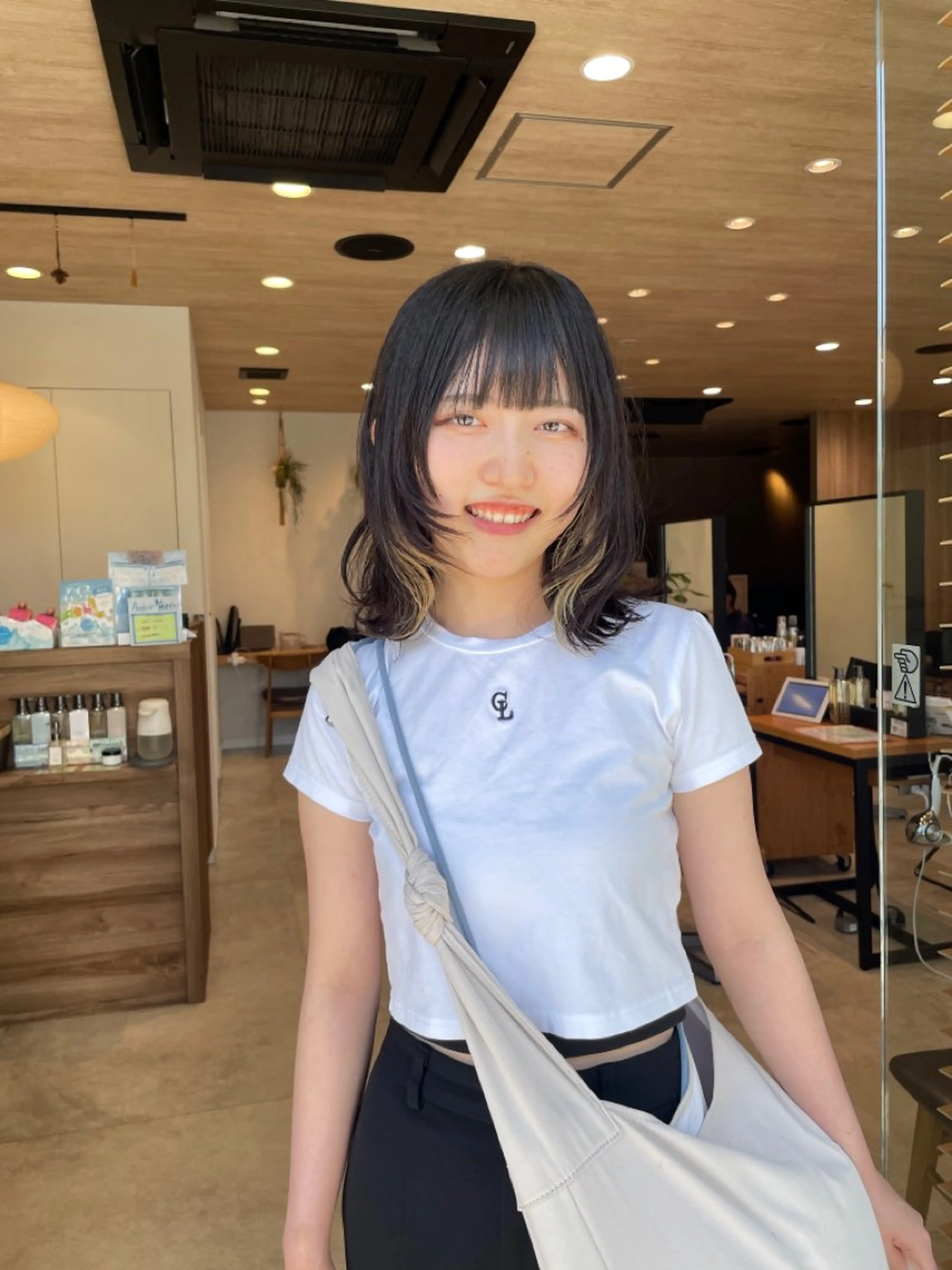 セミロング パーマ率No.1 ／𝑻𝑨𝑲𝑼のヘアスタイル