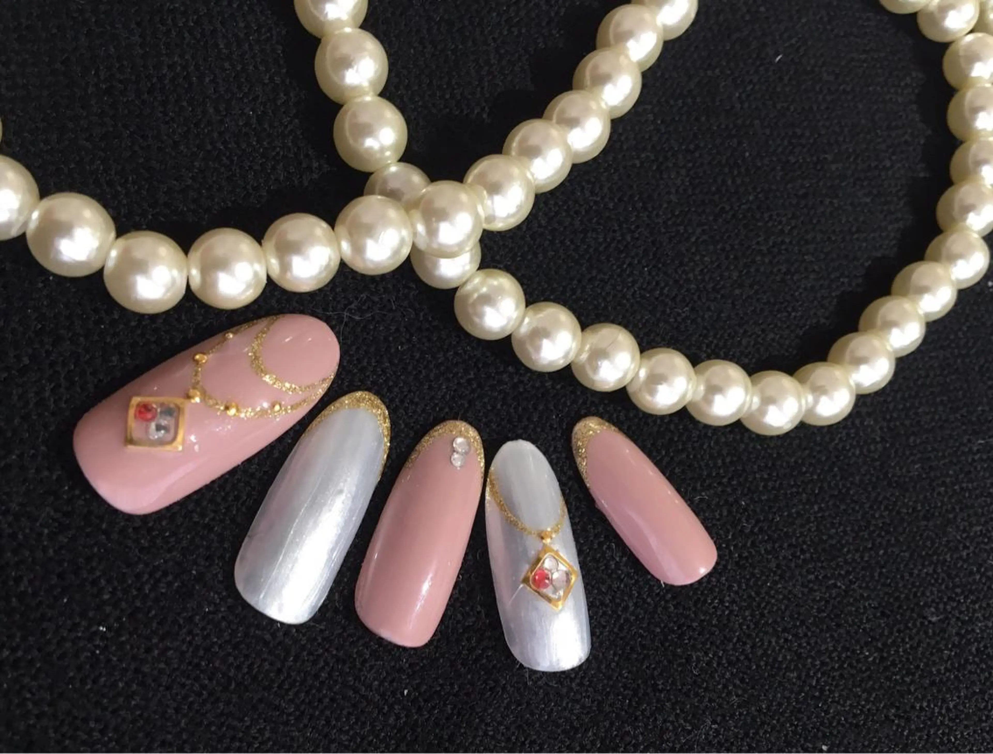 ネイル トータルビューティー CQのネイルデザイン