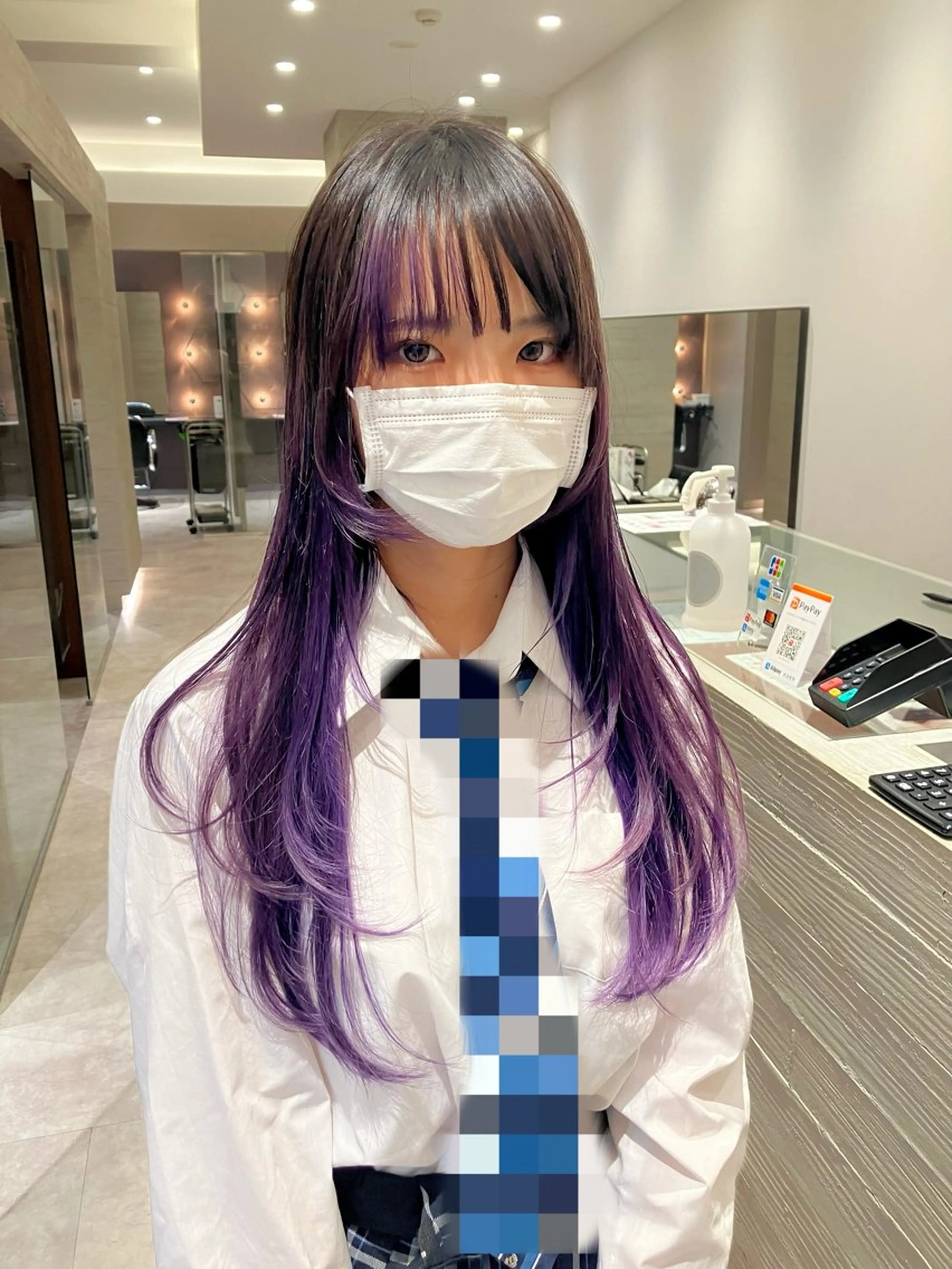 ロング カラー ブリーチ 顔まわりレイヤー 顔周りカット レイヤーカット サキ🤍ハイトーン 🩰くびれ巻きヘアのヘアスタイル