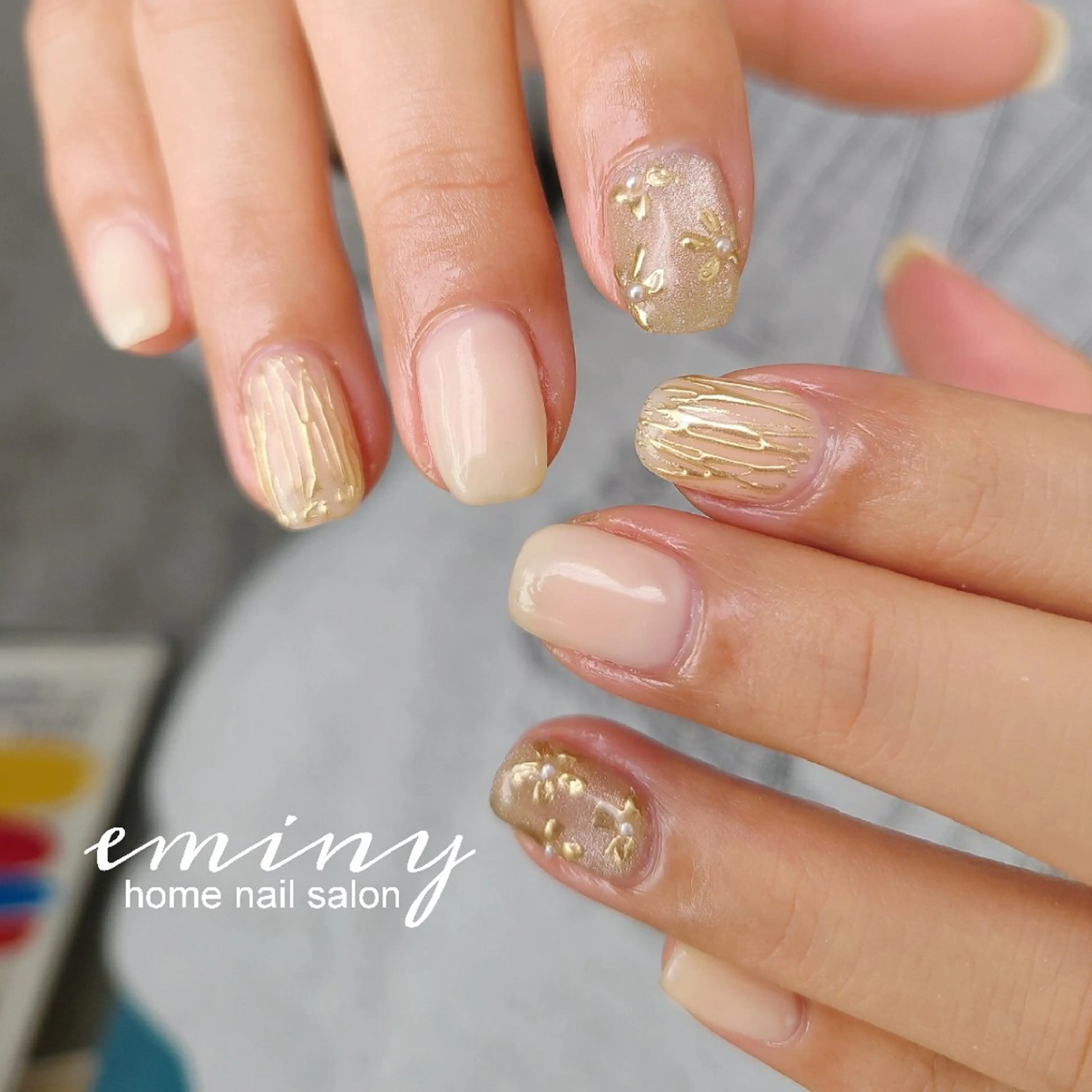 ネイル フラワーネイル ジェルネイル 韓国ネイル マグネットネイル ミラーネイル ハンドネイル nail salon  eminyのネイルデザイン