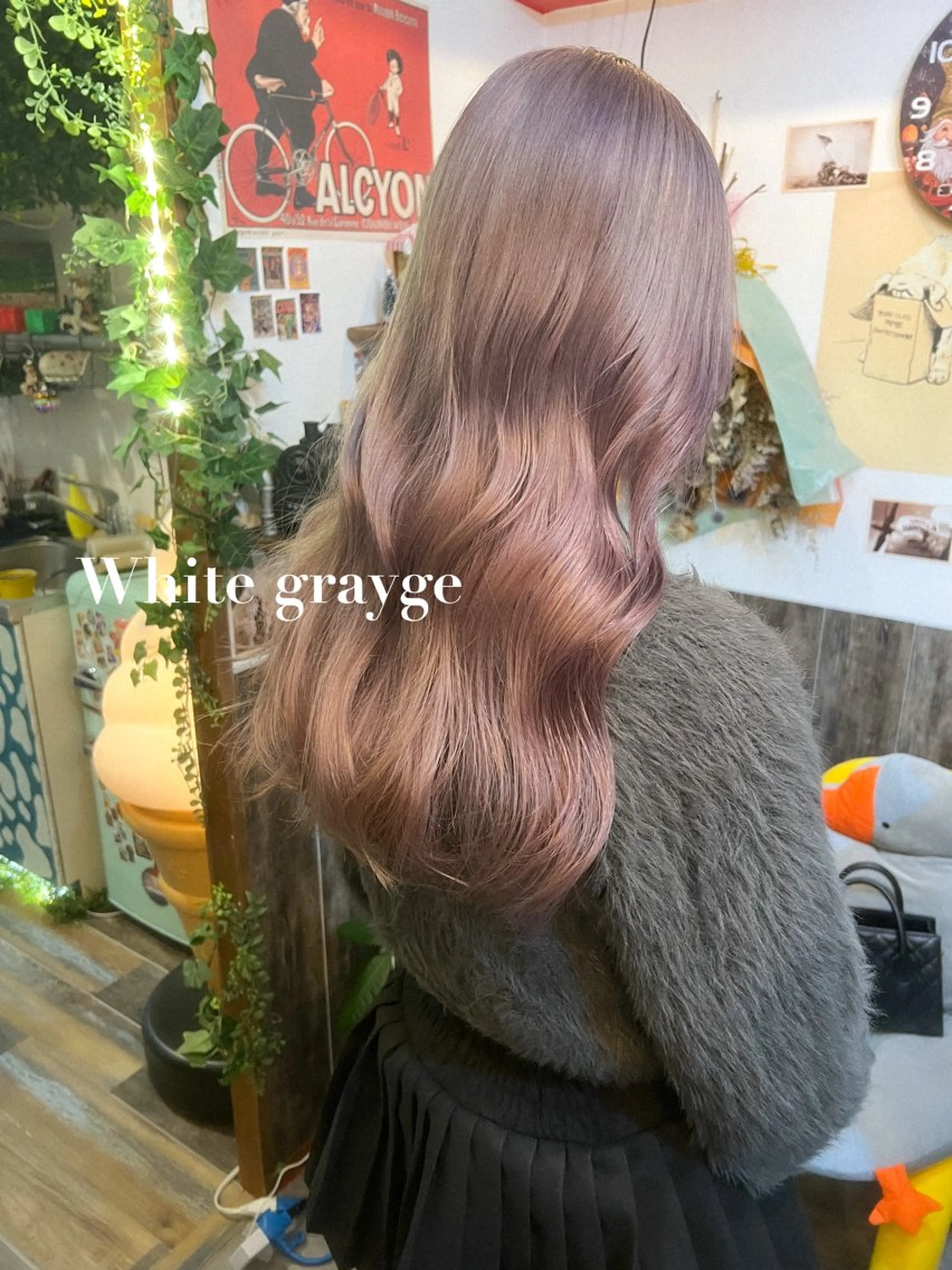 ロング カラー ブリーチ グレージュ ヘアカラー カラーパティシエ facce🌼ikoのヘアスタイル