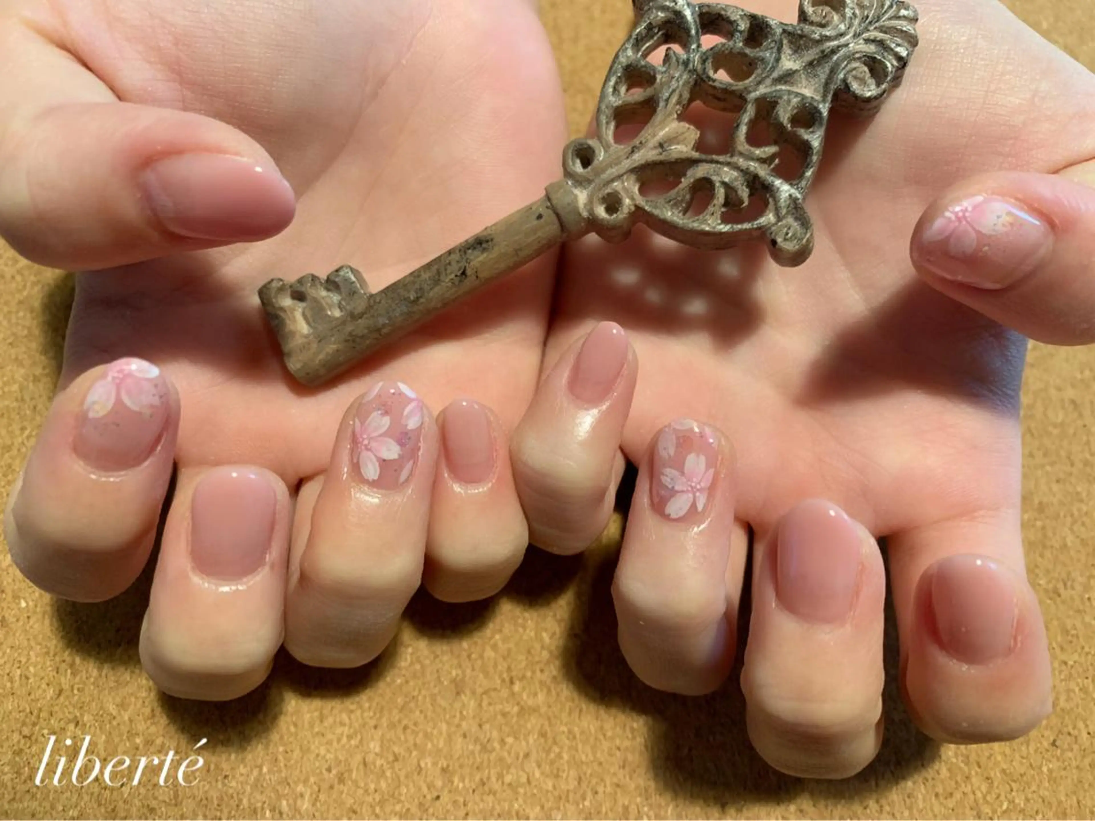 ネイル liberté (リベルテ)のネイルデザイン