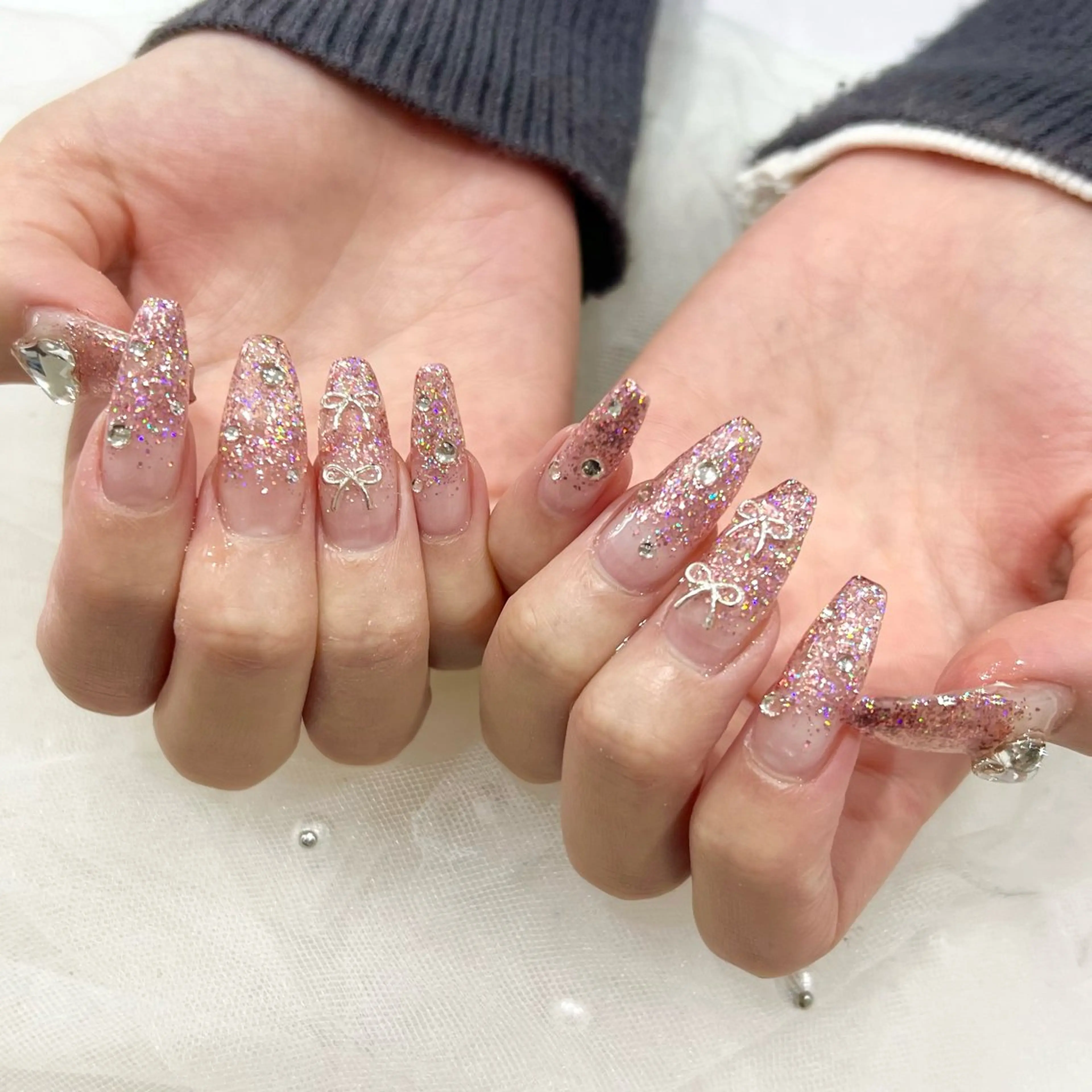 ネイル グラデーション ラメ(グリッター) ラメグラデーション 🧡Shine船橋 鳴海🧡のネイルデザイン