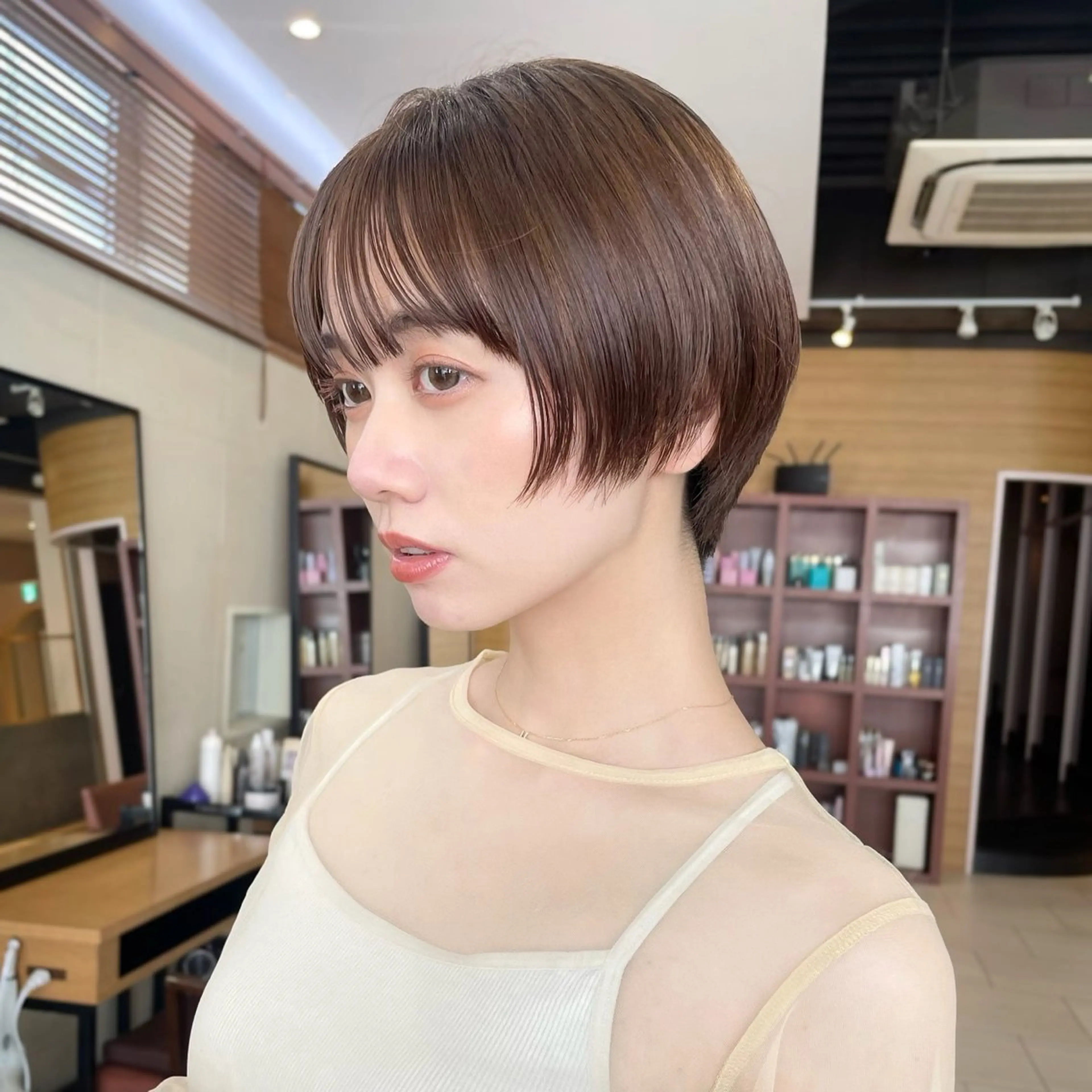 ショート カラー ブラウンカラー 透明感カラー ショートヘア 顔まわり/レイヤー/ 透明感/まいな🥨のヘアスタイル