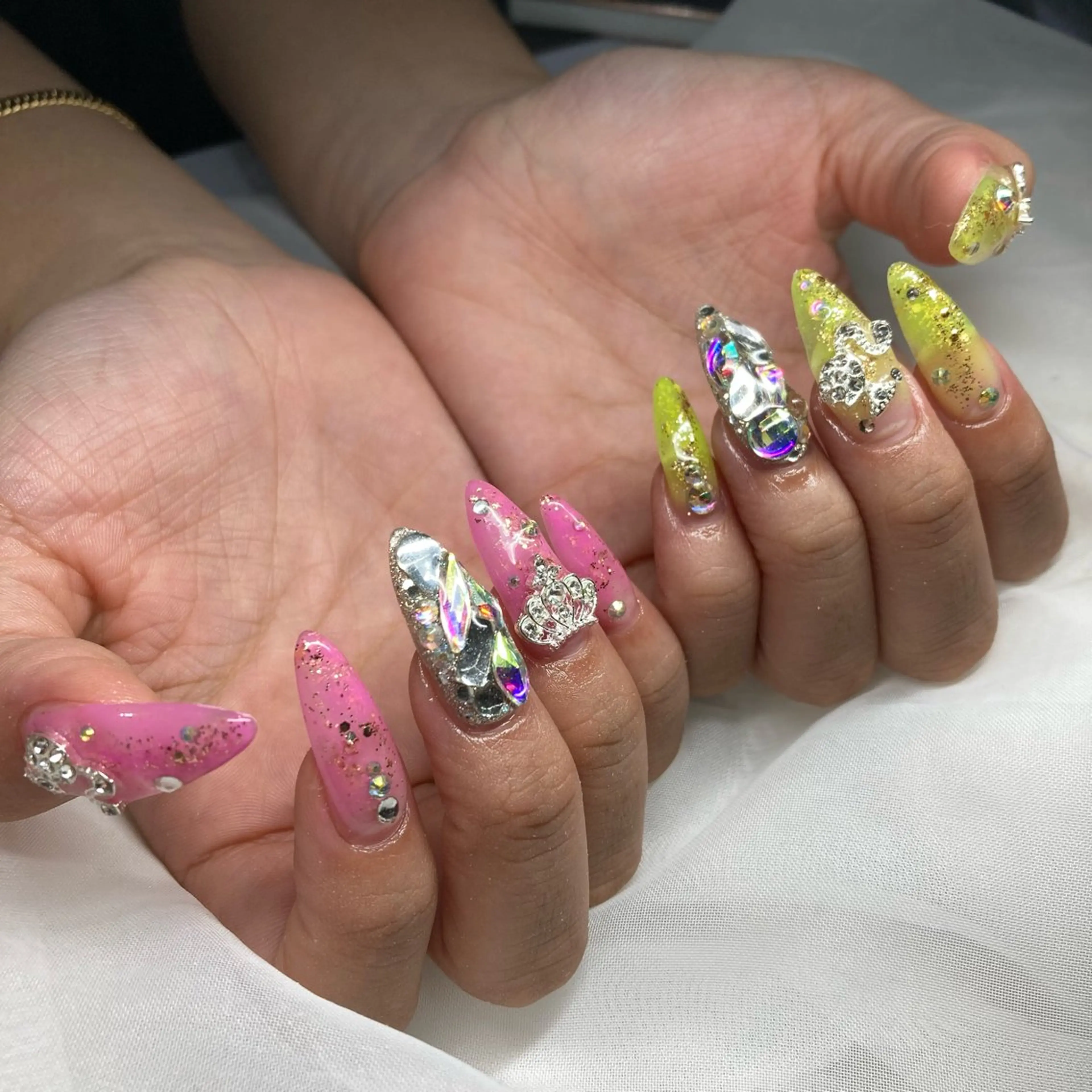 ネイル 長さ出し フレンチネイル ジェルネイル グラデーション マグネットネイル ハンドネイル Gracias. rieのネイルデザイン