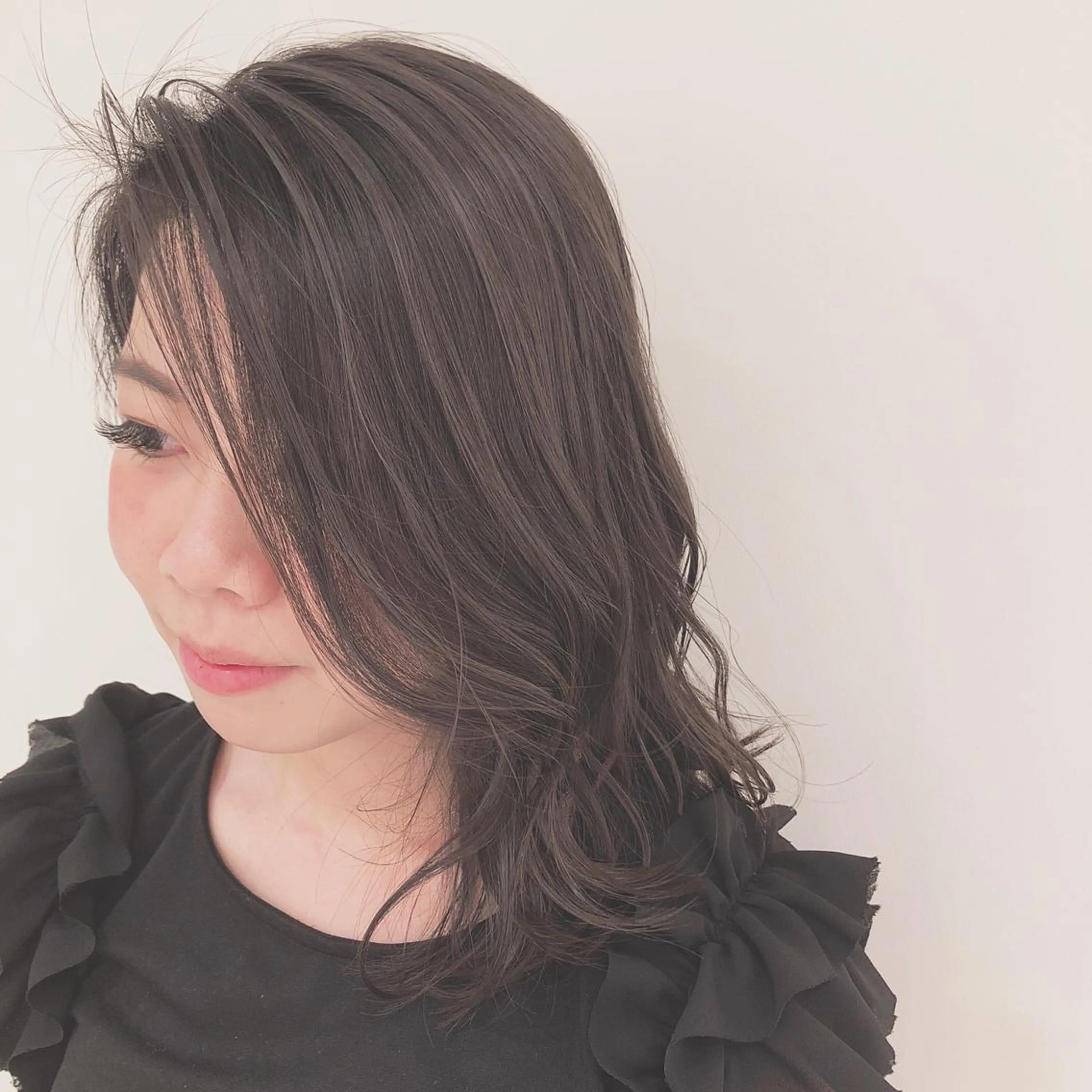 ミディアム カラー 野村 さなみ✨ぱっつんボブのヘアスタイル