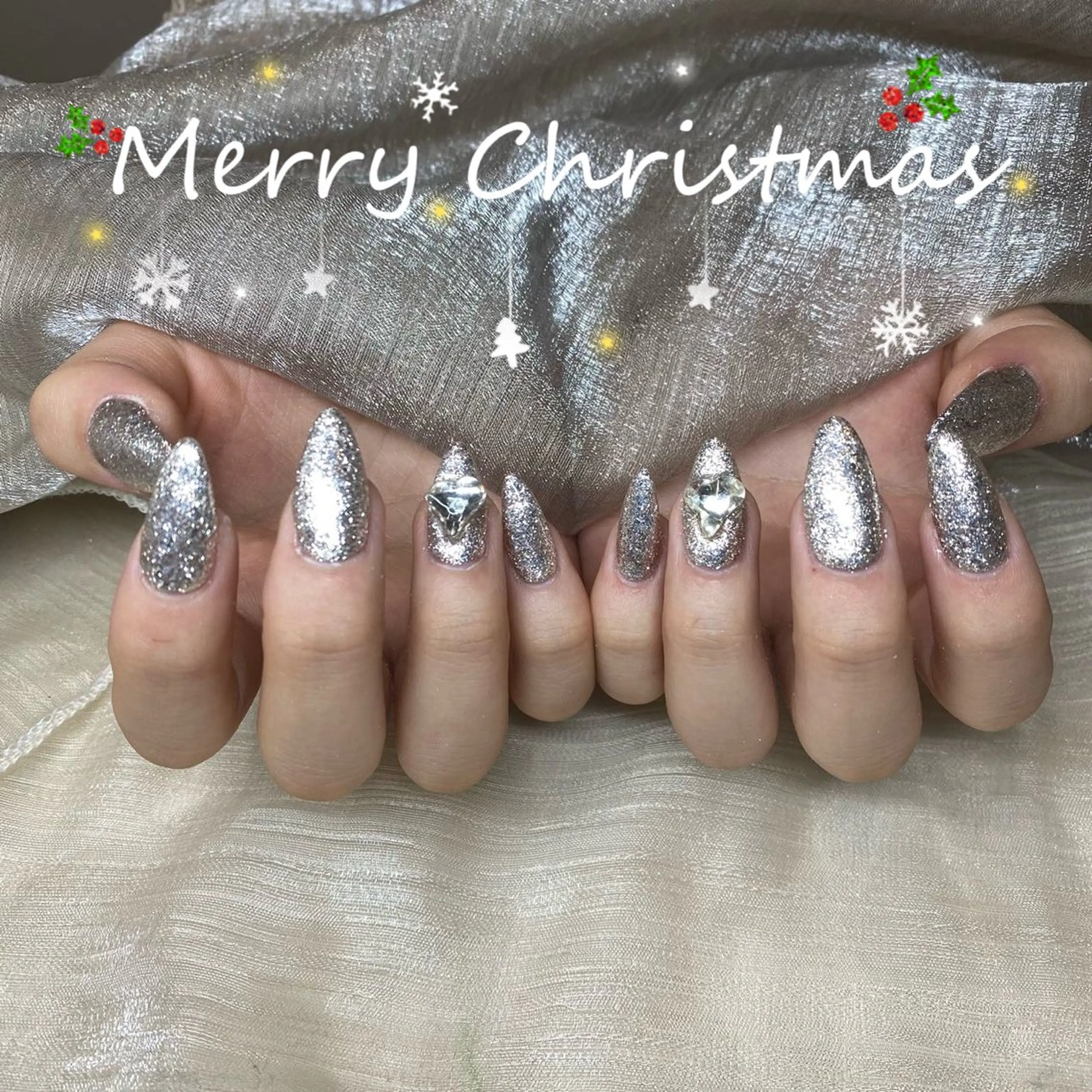 ネイル 冬ネイル クリスマス ハンドネイル 櫻井 ナナのネイルデザイン