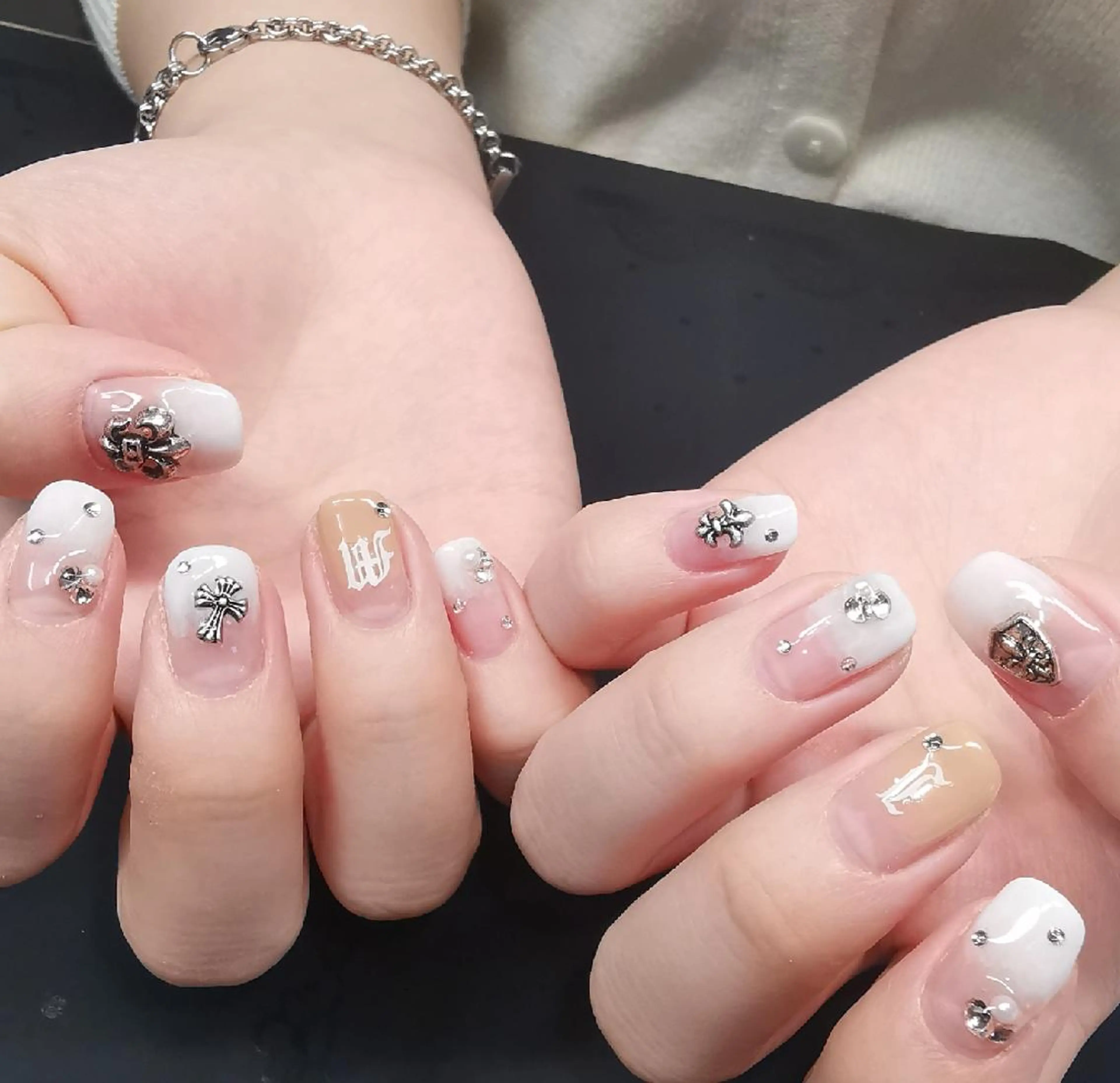 ネイル グラデーション ハンドネイル reve あやののネイルデザイン