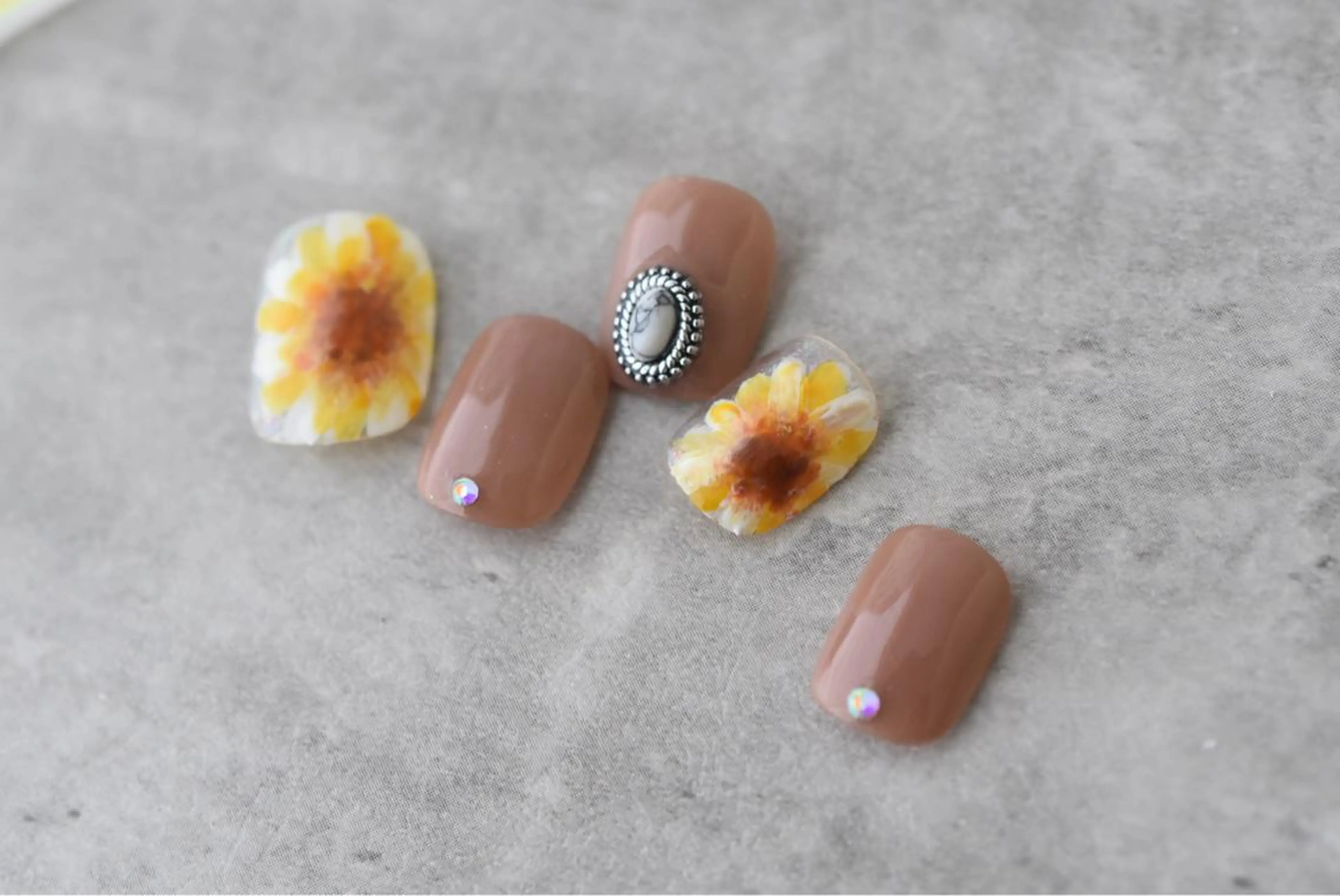 ショート カラー ネイル Aayley(アイリー)Salon所属・Aayley アイリ―サロンのネイルデザイン