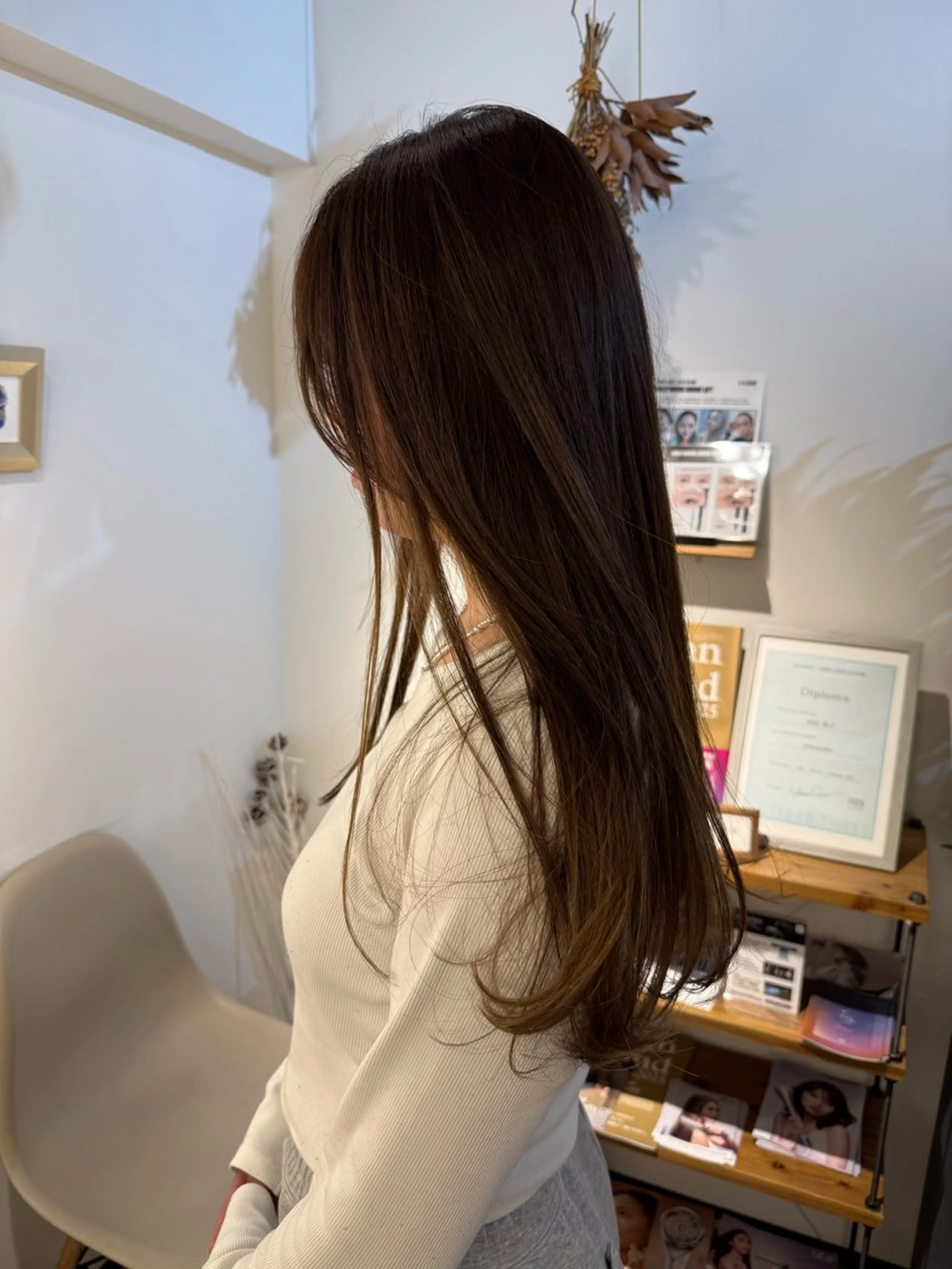 ロング カラー ベージュカラー 透明感カラー レイヤーカット ロング カット ヘアカラー トリートメント LOuNICA銀座所属・透明感/ニュアンス/ 似合わせ/yasuのヘアスタイル