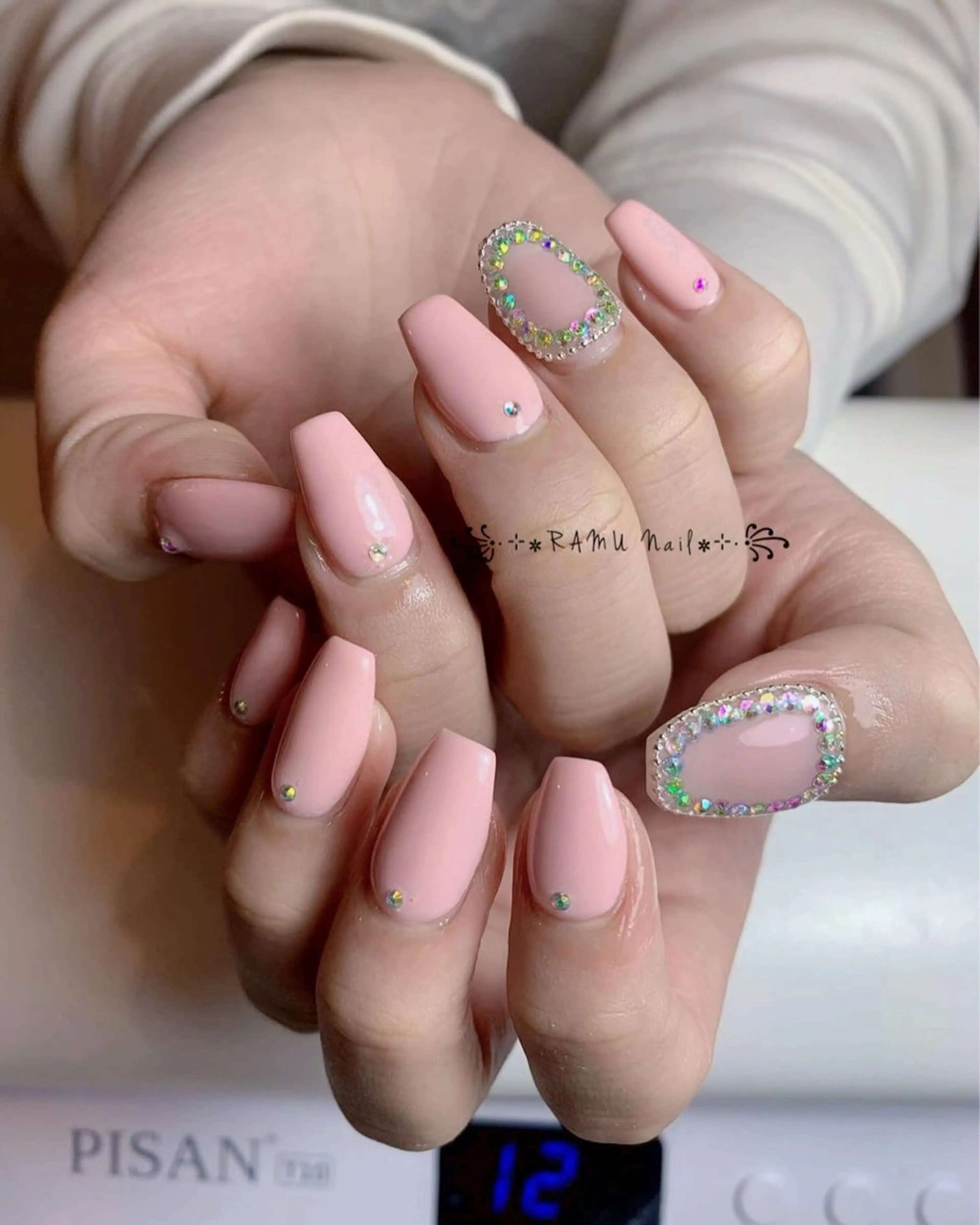 ネイル フレンチネイル 韓国ネイル シンプルネイル ストーンネイル ワンホンネイル ハンドネイル RAMU Nail 恵比寿店のネイルデザイン