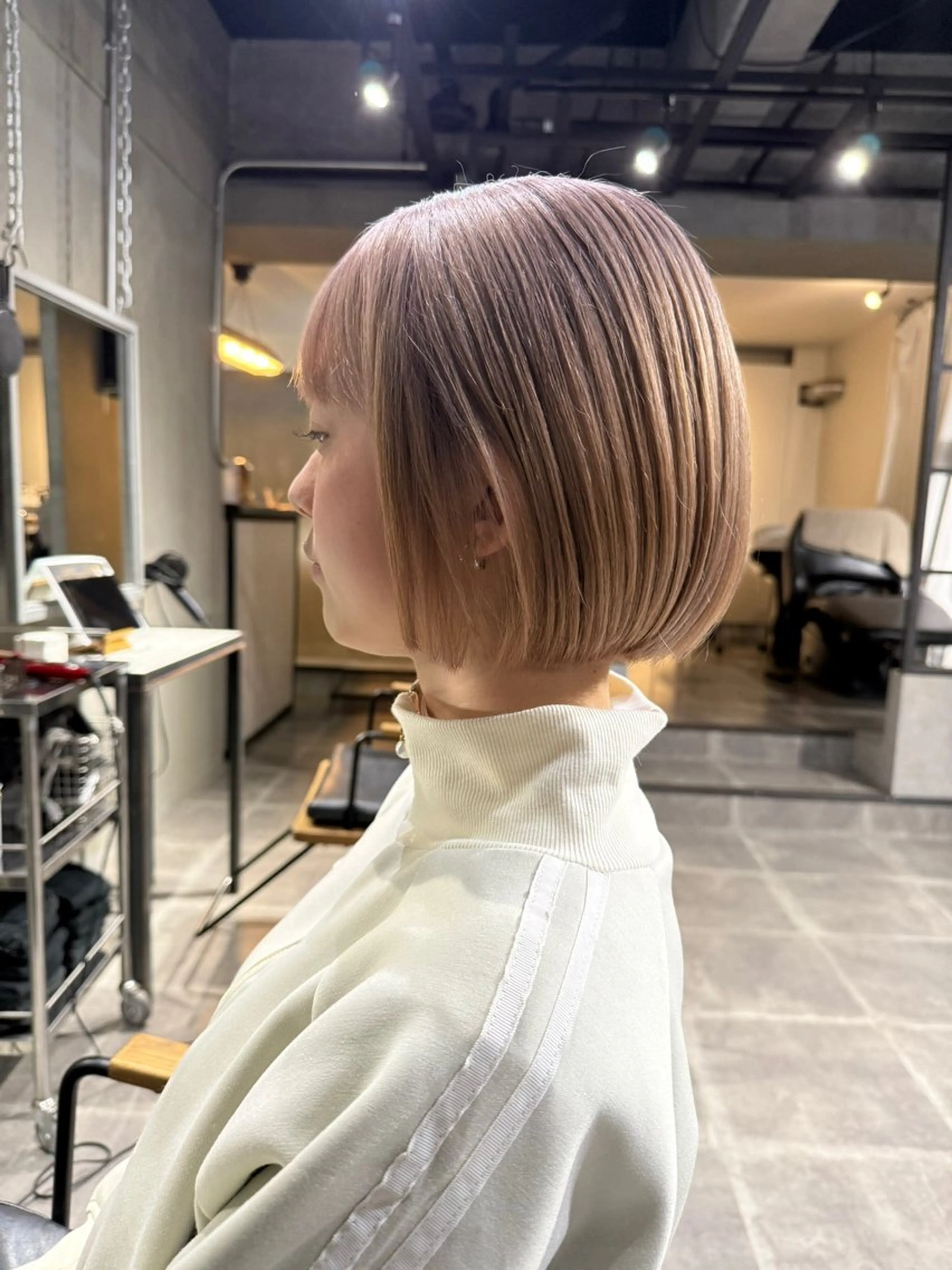 ショート カット ヘアカラー トリートメント LeAng所属・佐伯 桃のヘアスタイル