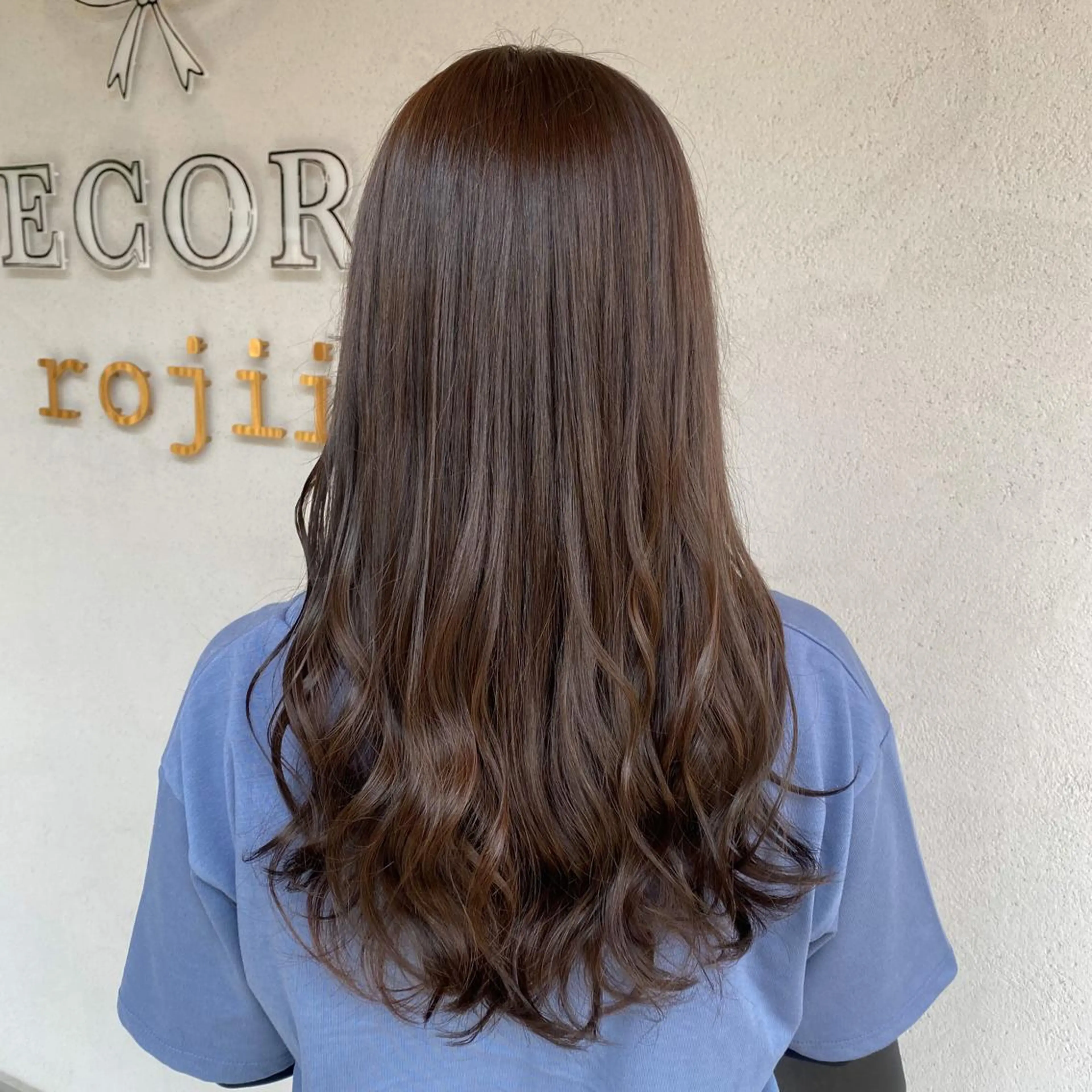 ロング ヘアカラー DECORArojii所属・赤坂 菜々恵のヘアスタイル