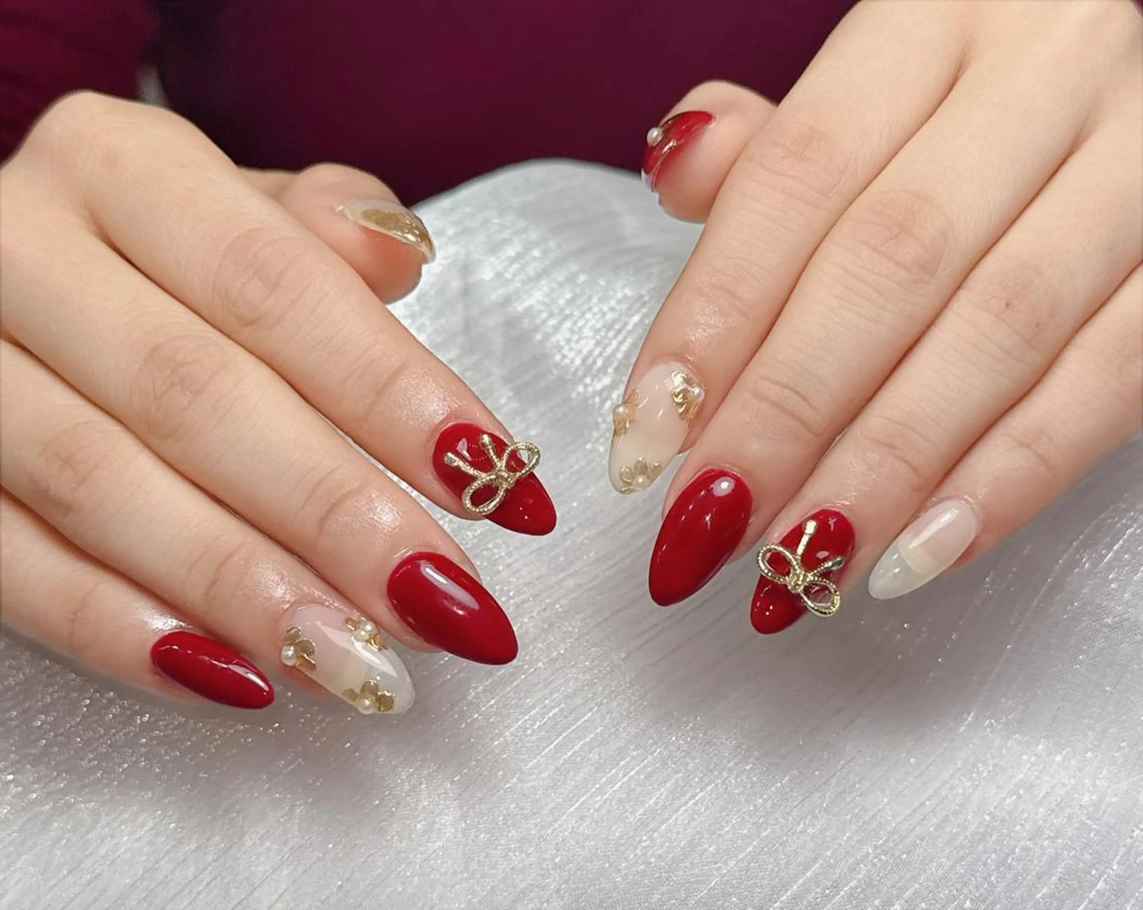 ロング カラー ベージュカラー グラデーションカラー ピンクカラー 韓国風ヘア ハンドネイル Bling Salonのネイルデザイン