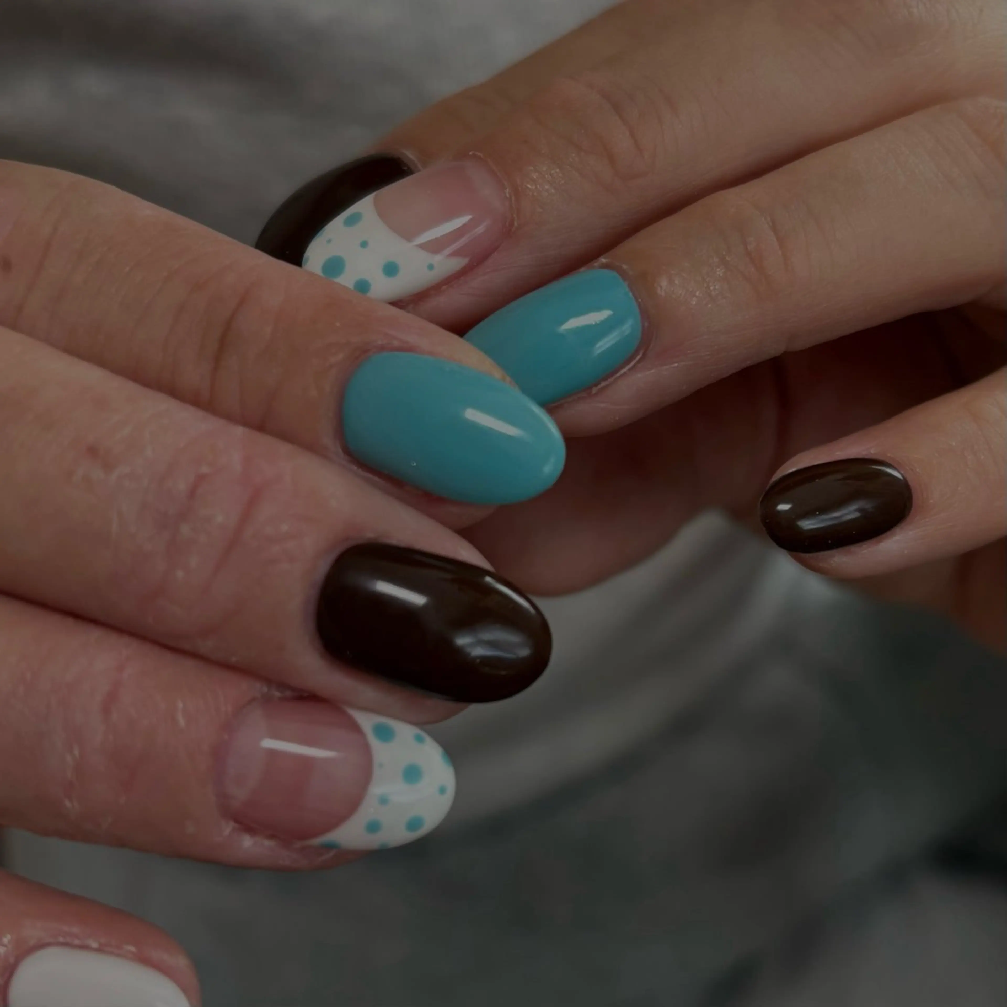 ネイル ハンドネイル 爪塗屋 さんのネイルデザイン