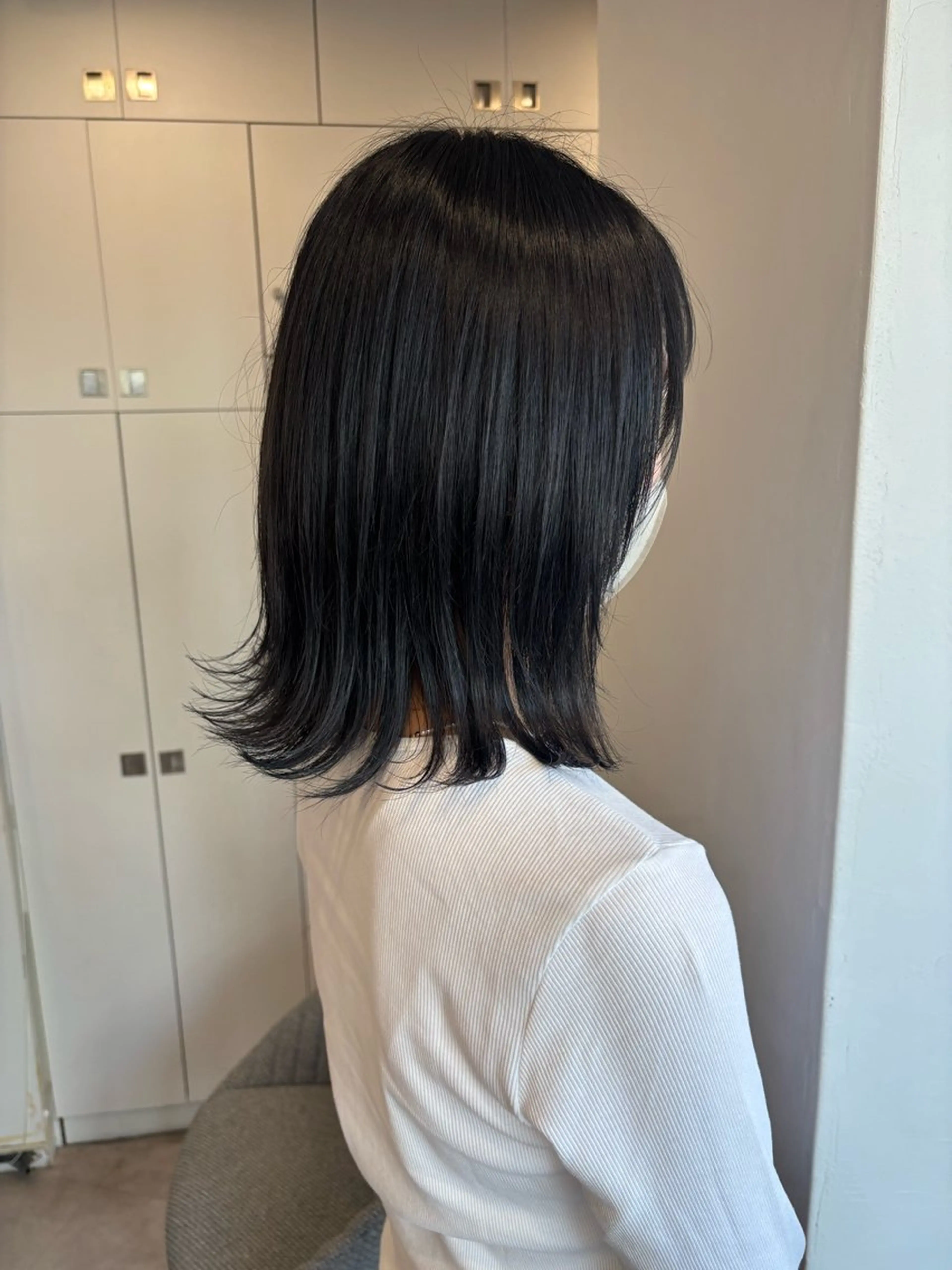 ミディアム カラー 黒髪 細野 菜月のヘアスタイル