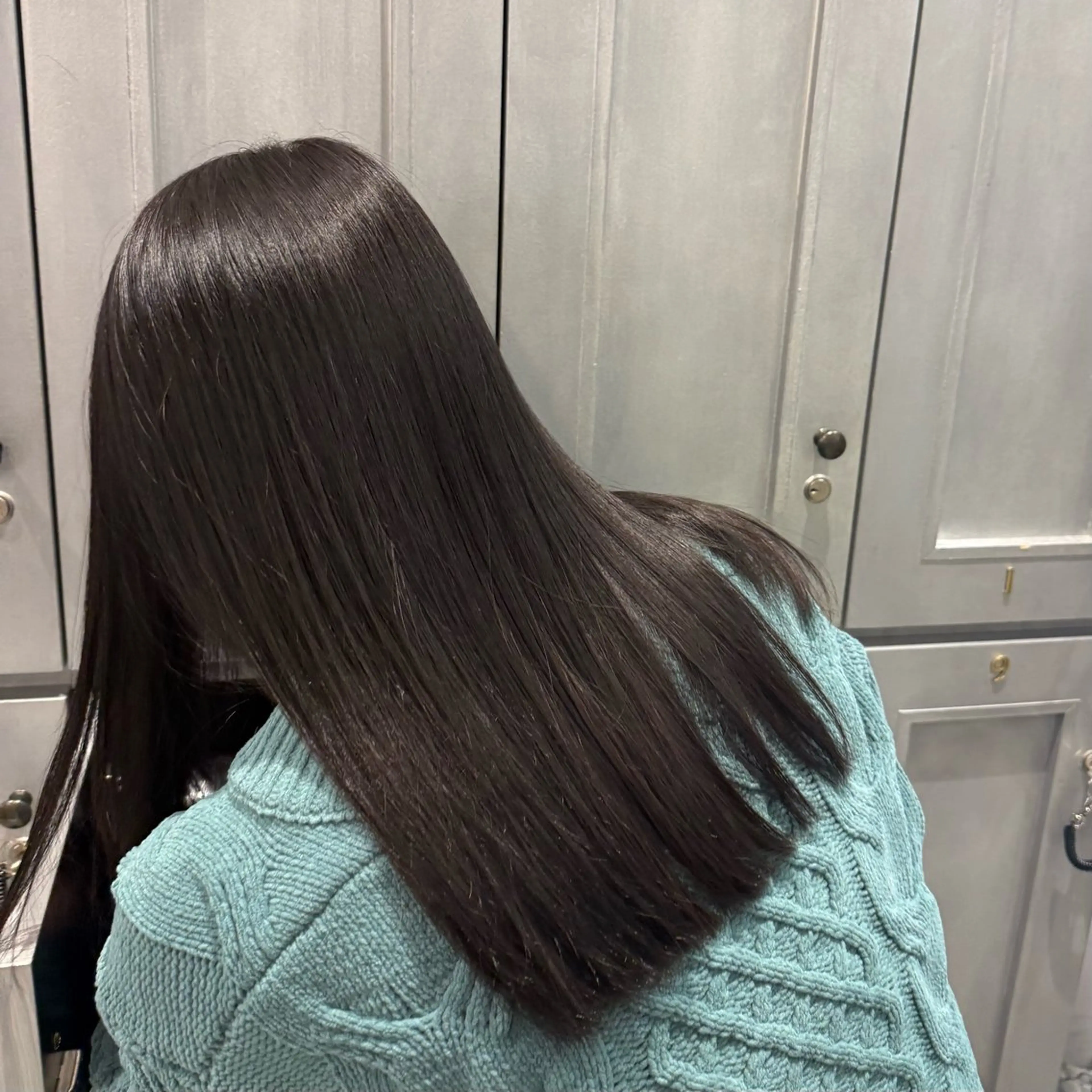 セミロング キムラ ココナのヘアスタイル