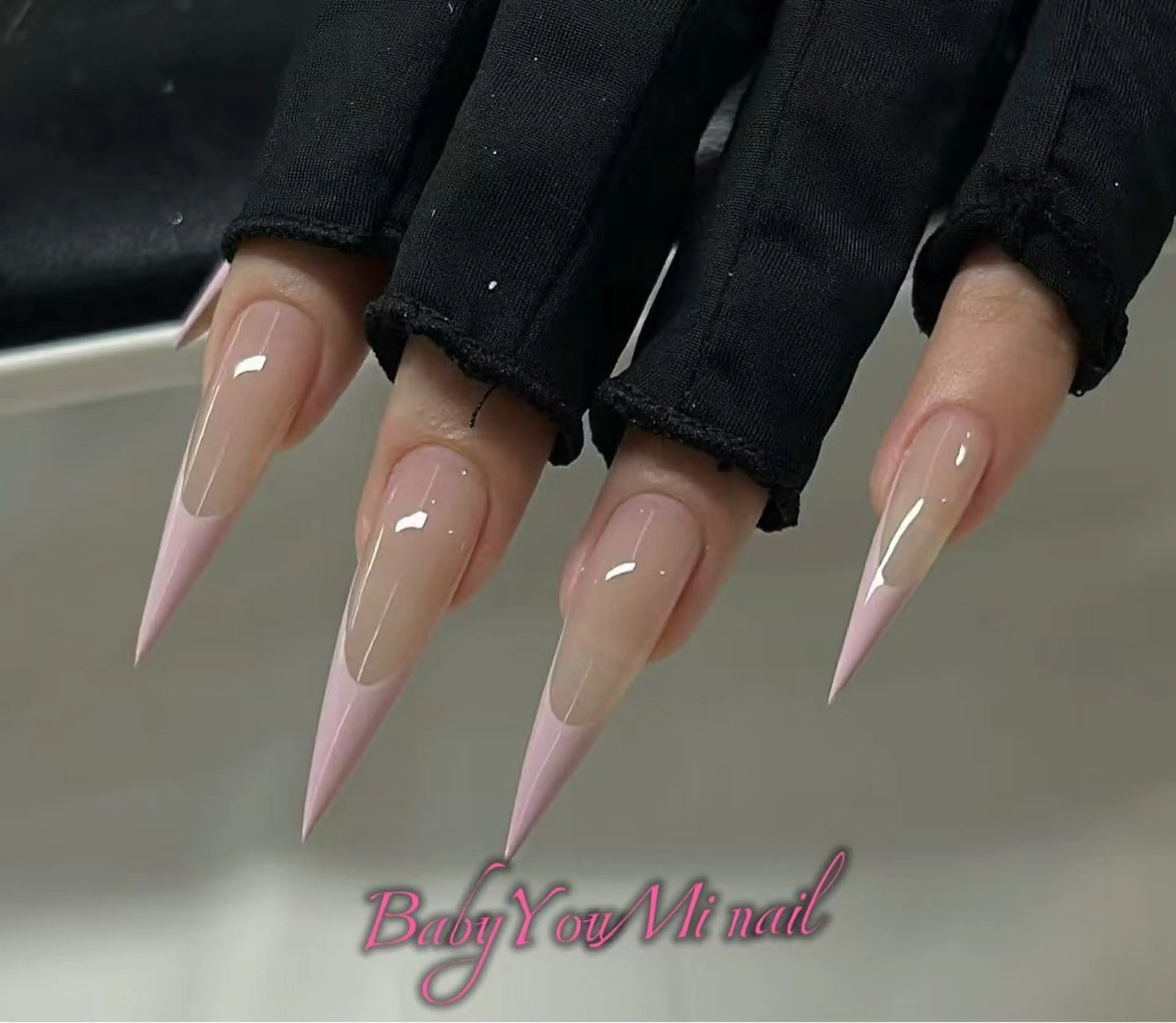 ネイル オーロラネイル フラワーネイル フットネイル フレンチネイル ジェルネイル ハンドネイル BabyYouMi nailのネイルデザイン