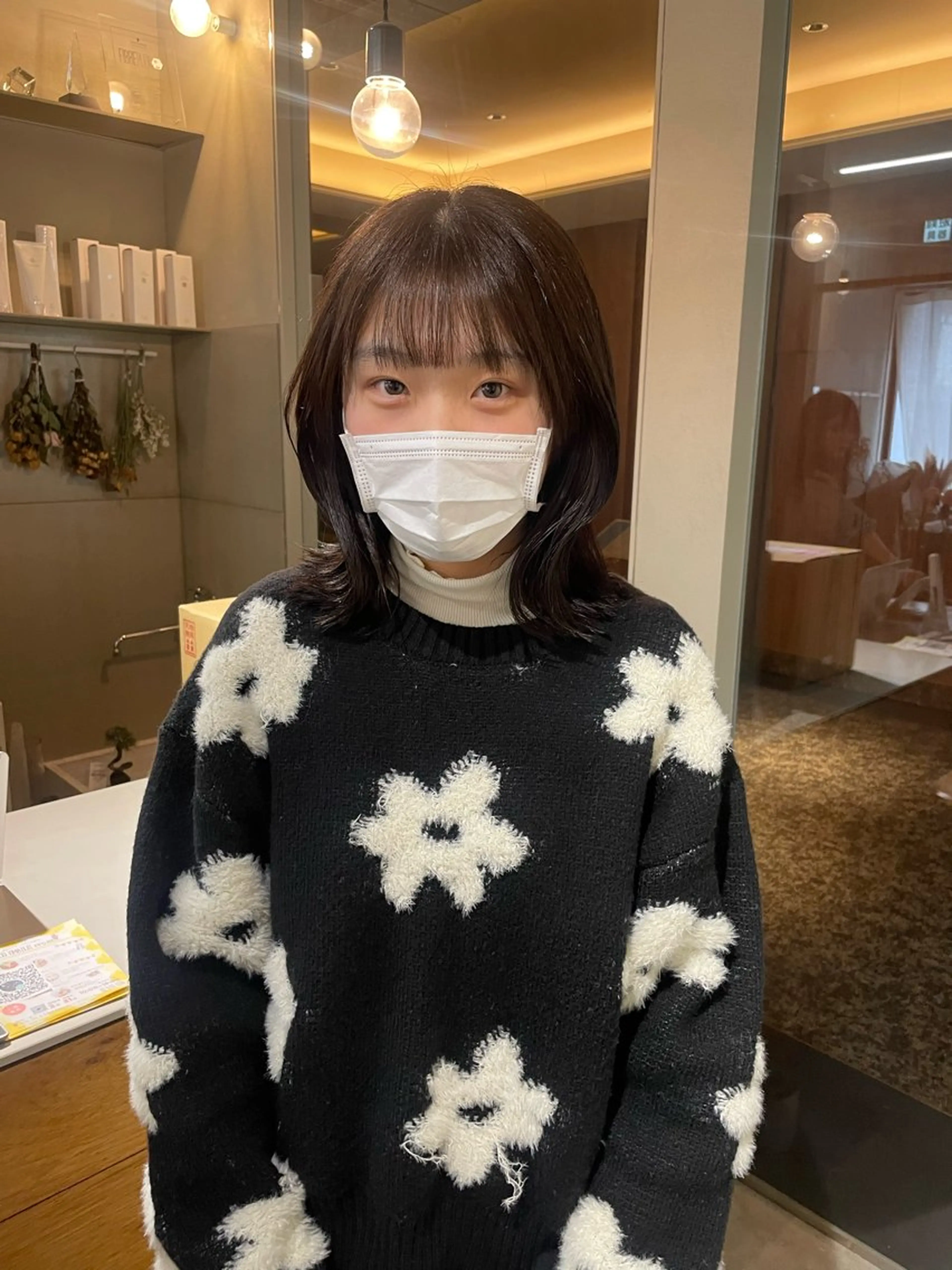 ミディアム カラー 山下 悠月のヘアスタイル