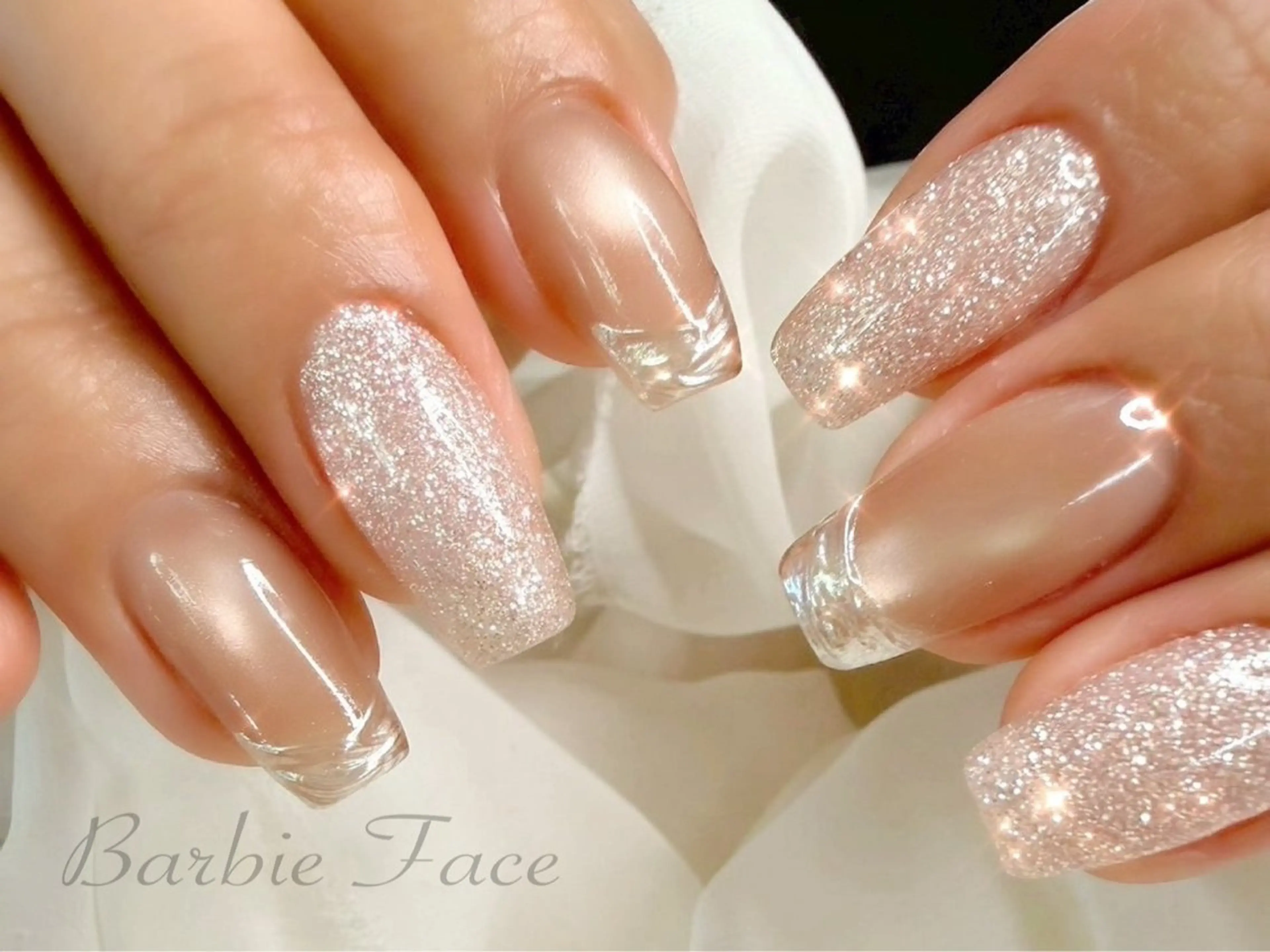 ネイル Barbie Faceのネイルデザイン