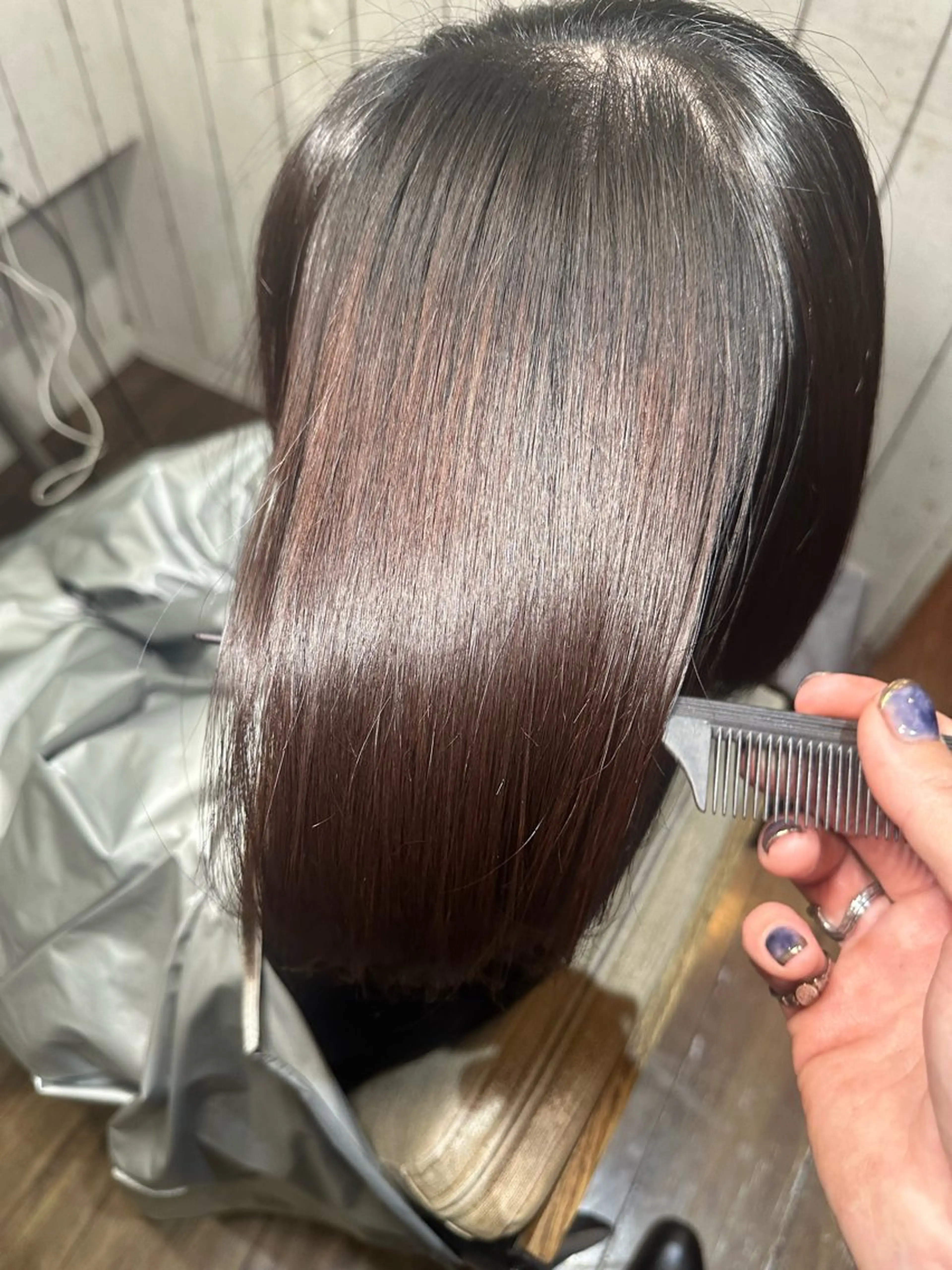 ショート カラー ヘアアレンジ MiU所属・韓国×髪質改善×美髪 縮毛矯正×レイヤーのヘアスタイル