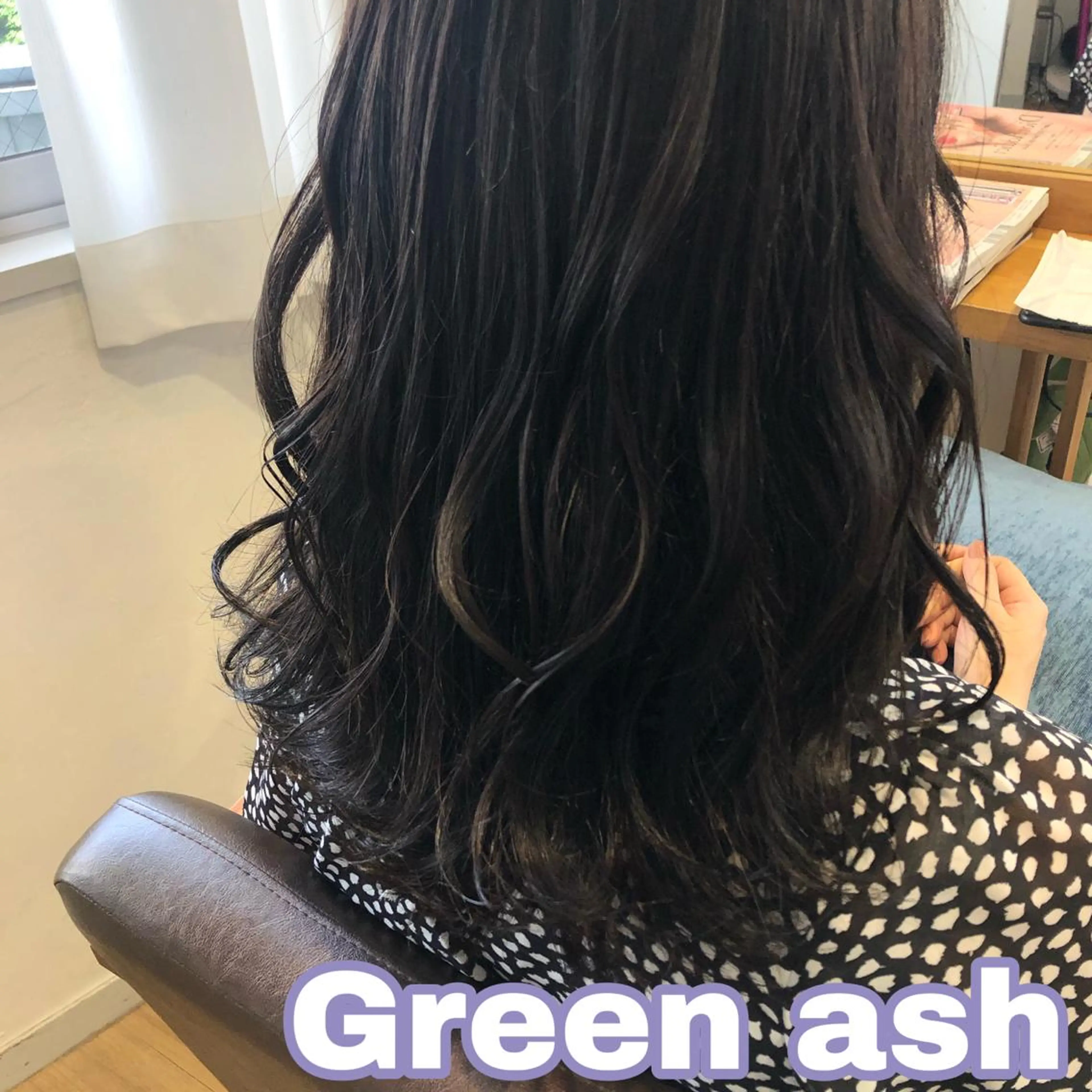 ミディアム カラー オレンジ なつき/艶ピンク/ girly hairのヘアスタイル