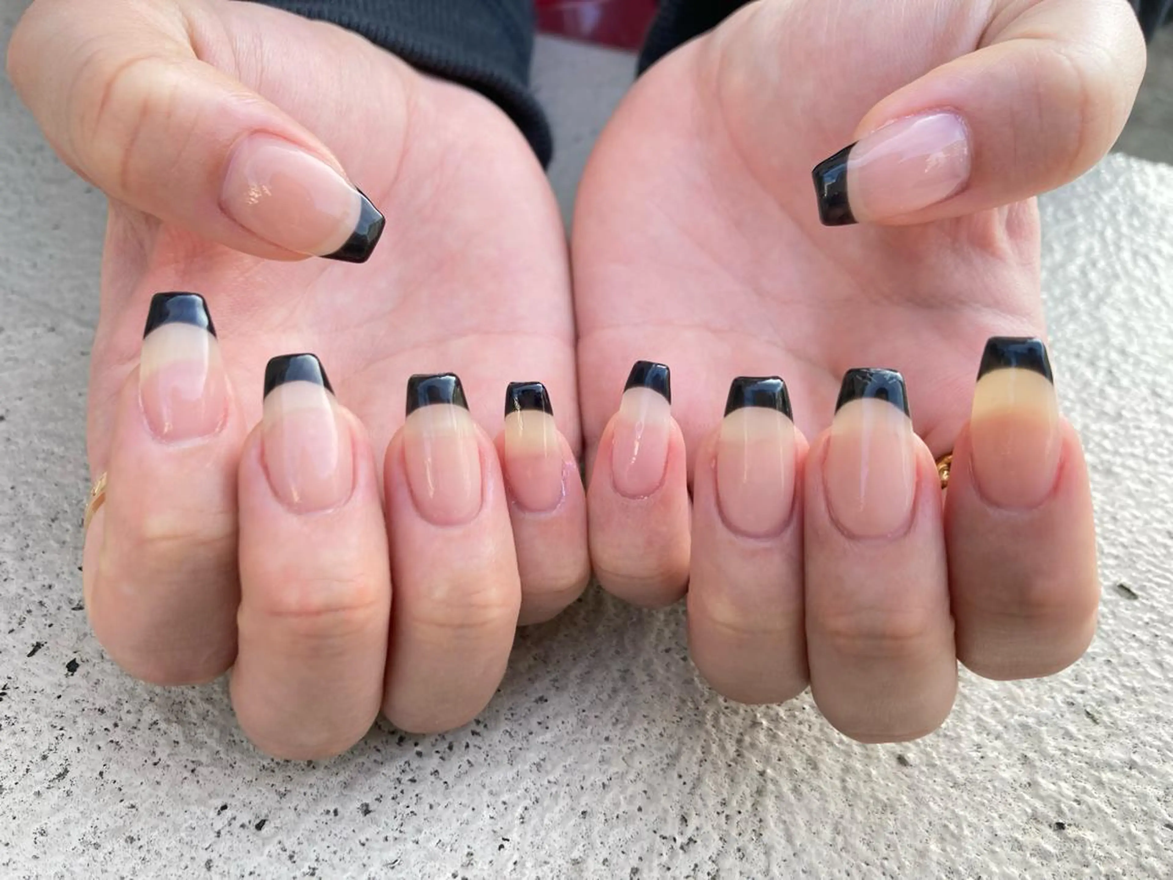 セミロング ネイル ハンドネイル フットネイル ✴︎ Delightのネイルデザイン