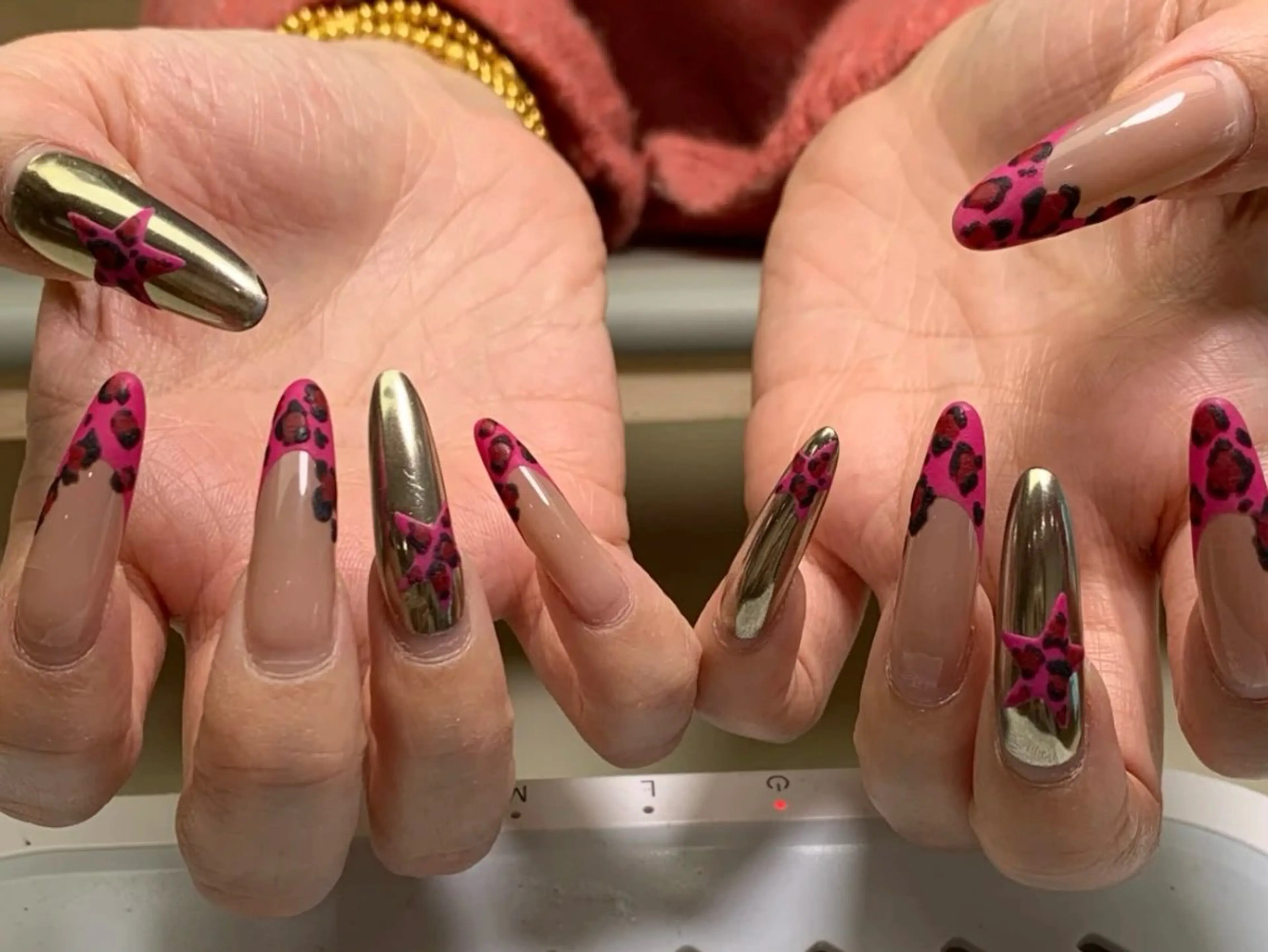 ネイル オーロラネイル 長さ出し フレンチネイル ジェルネイル ガラスフレンチ ハンドネイル Rela・S NAILのネイルデザイン