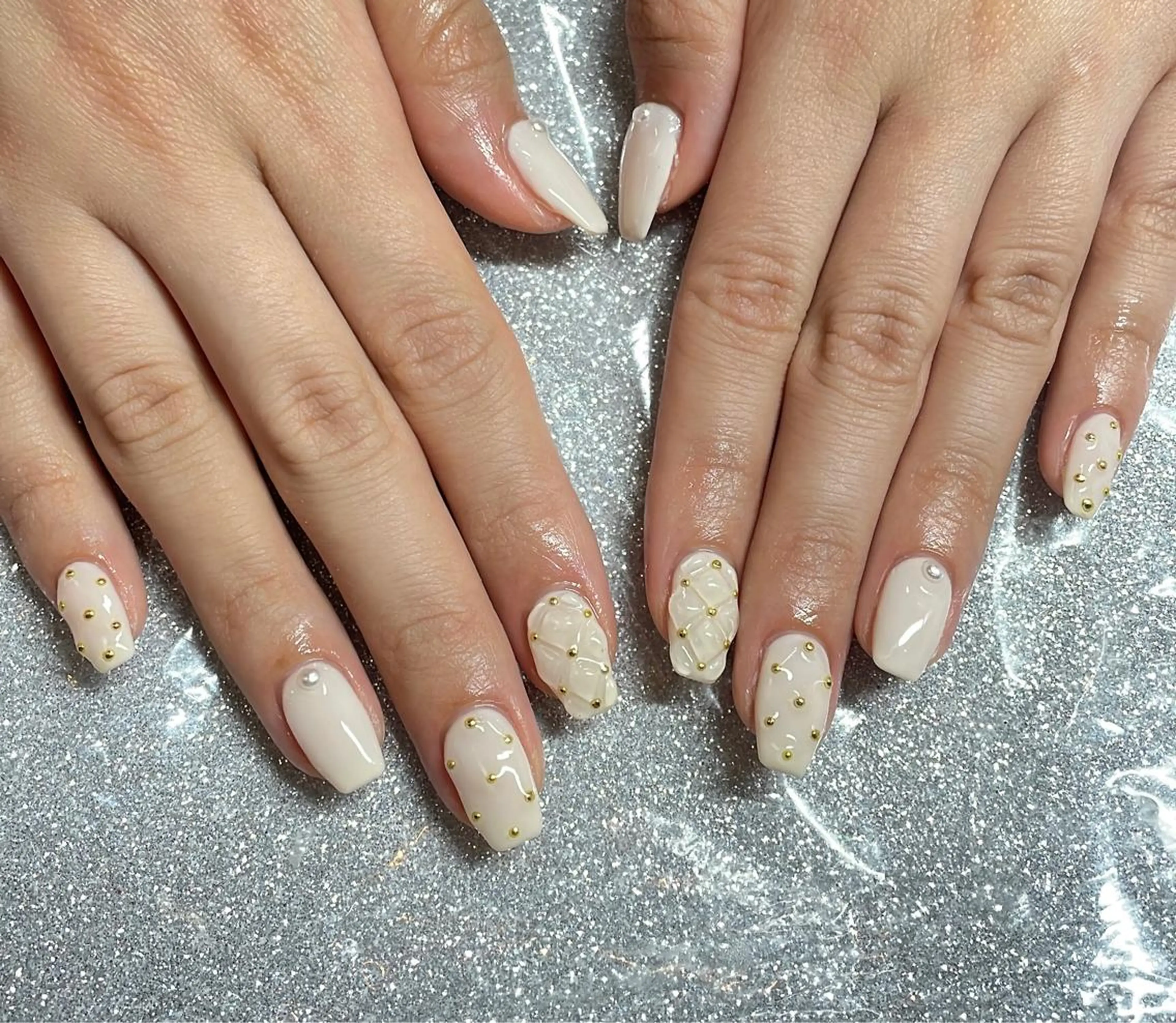 ネイル ハンドネイル VIERU 🌈🎀💖のネイルデザイン