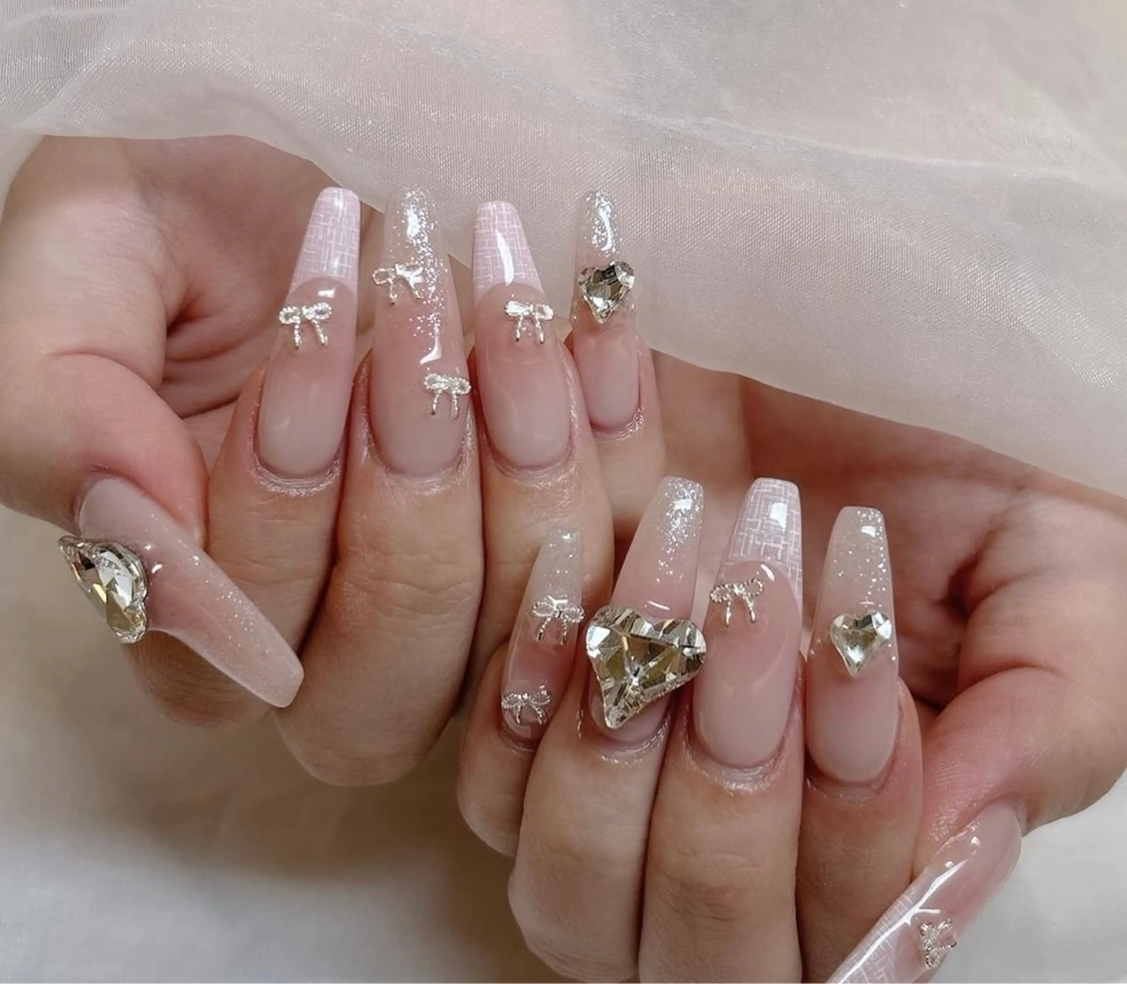 ネイル グラデーション キラキラネイル ワンカラーネイル 冬ネイル Jenn Nail Salonのネイルデザイン